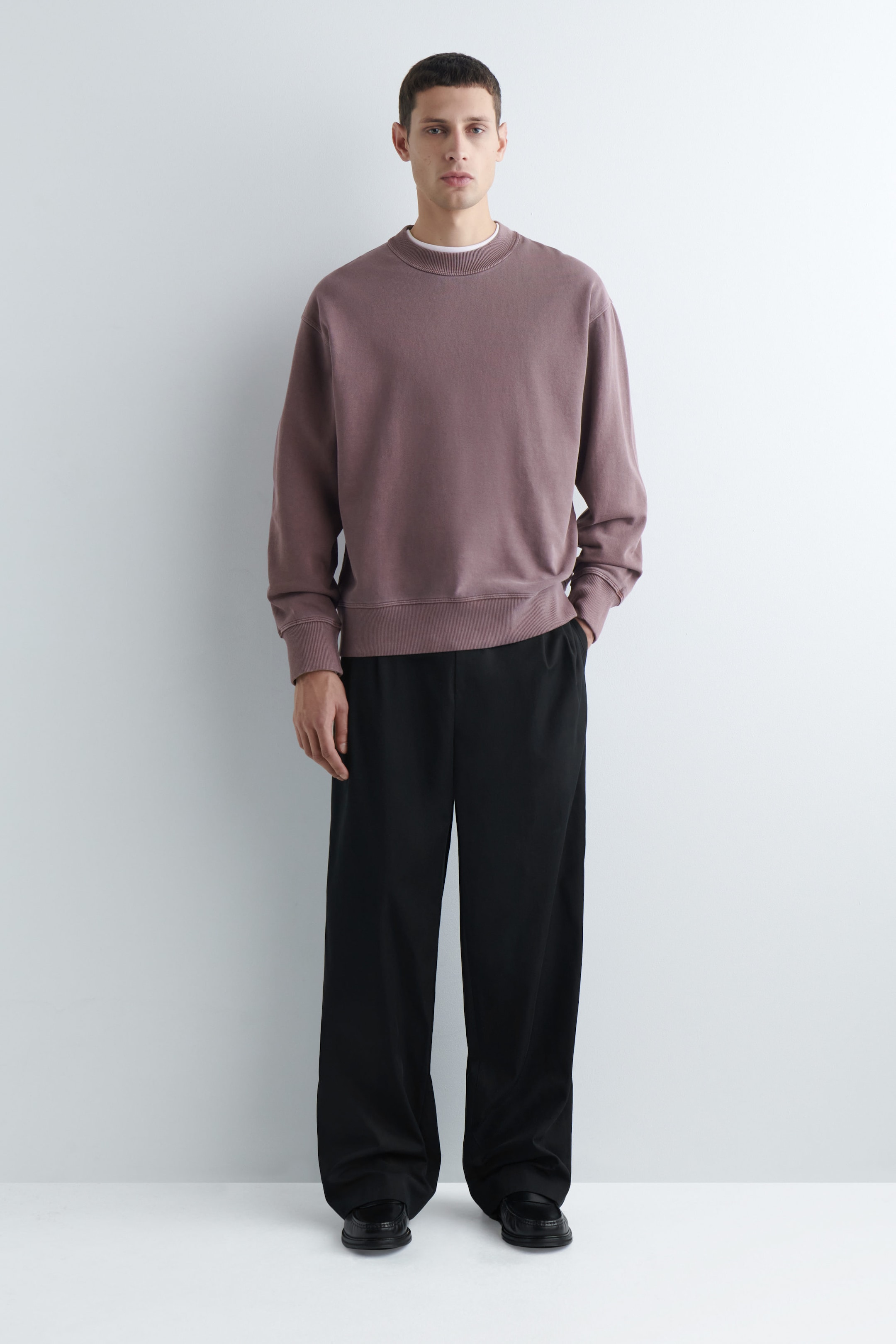 RELAXED WASHED-COTTON SWEATSHIRT