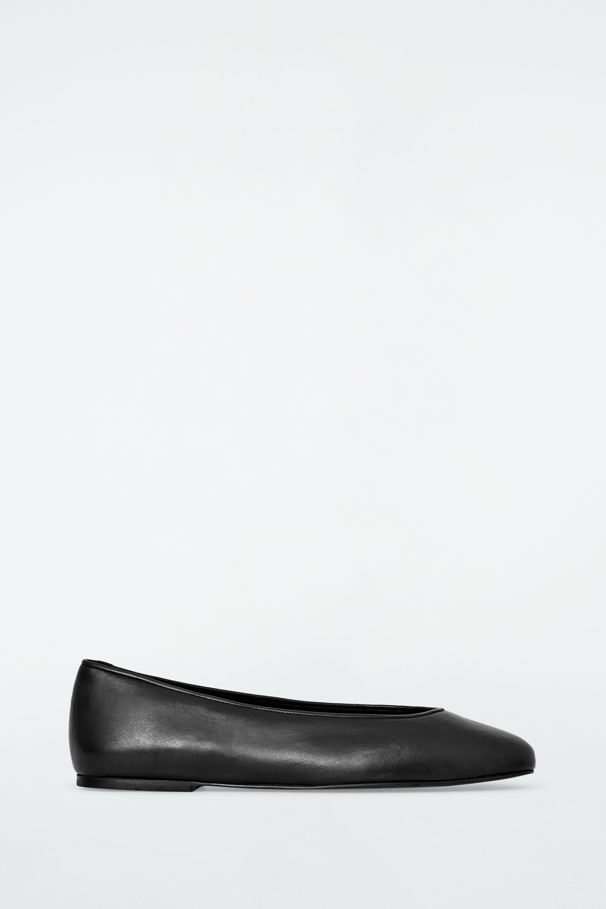 Ballet Flats & Ballerina Shoes | COS