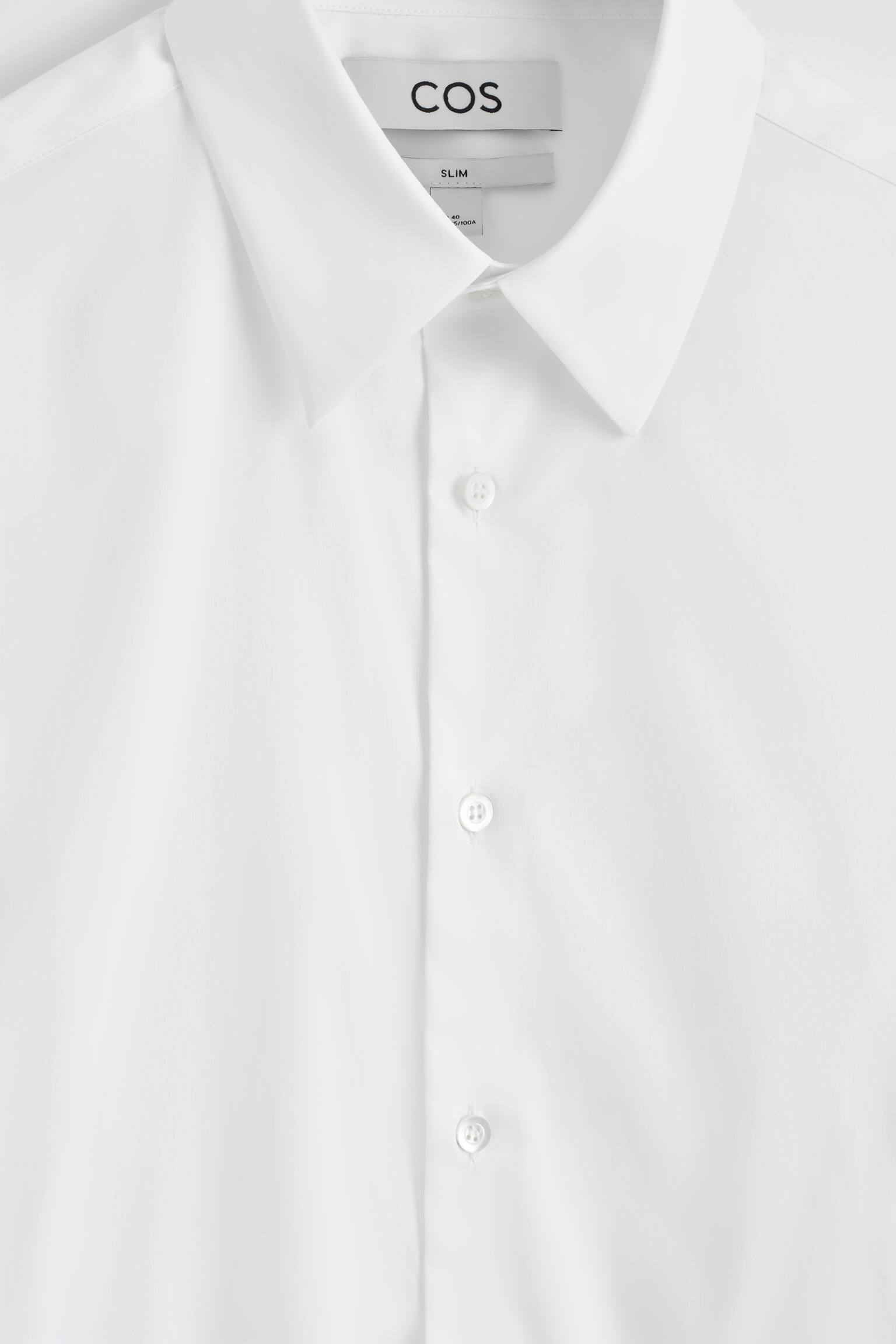 SKRÄDDAD SKJORTA I BOMULLSPOPLIN - VIT/MARINBLÅ/KRITSTRECKSRANDIG - 6