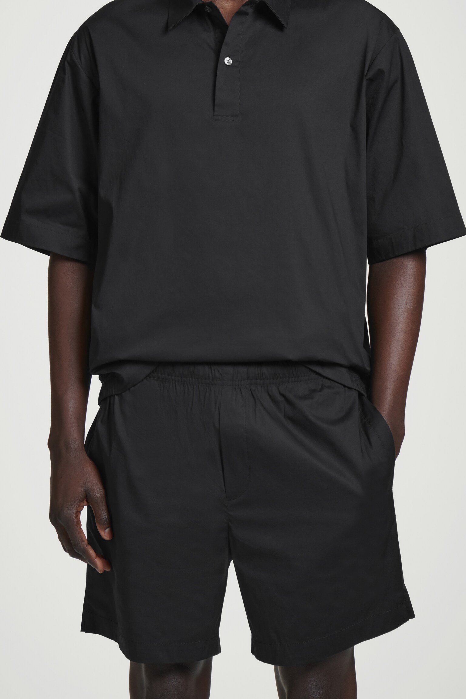 SHORT TAILLE ÉLASTIQUÉE EN COTON MÉLANGÉ - NOIR/BLEU CIEL/BLEU MARINE - 4