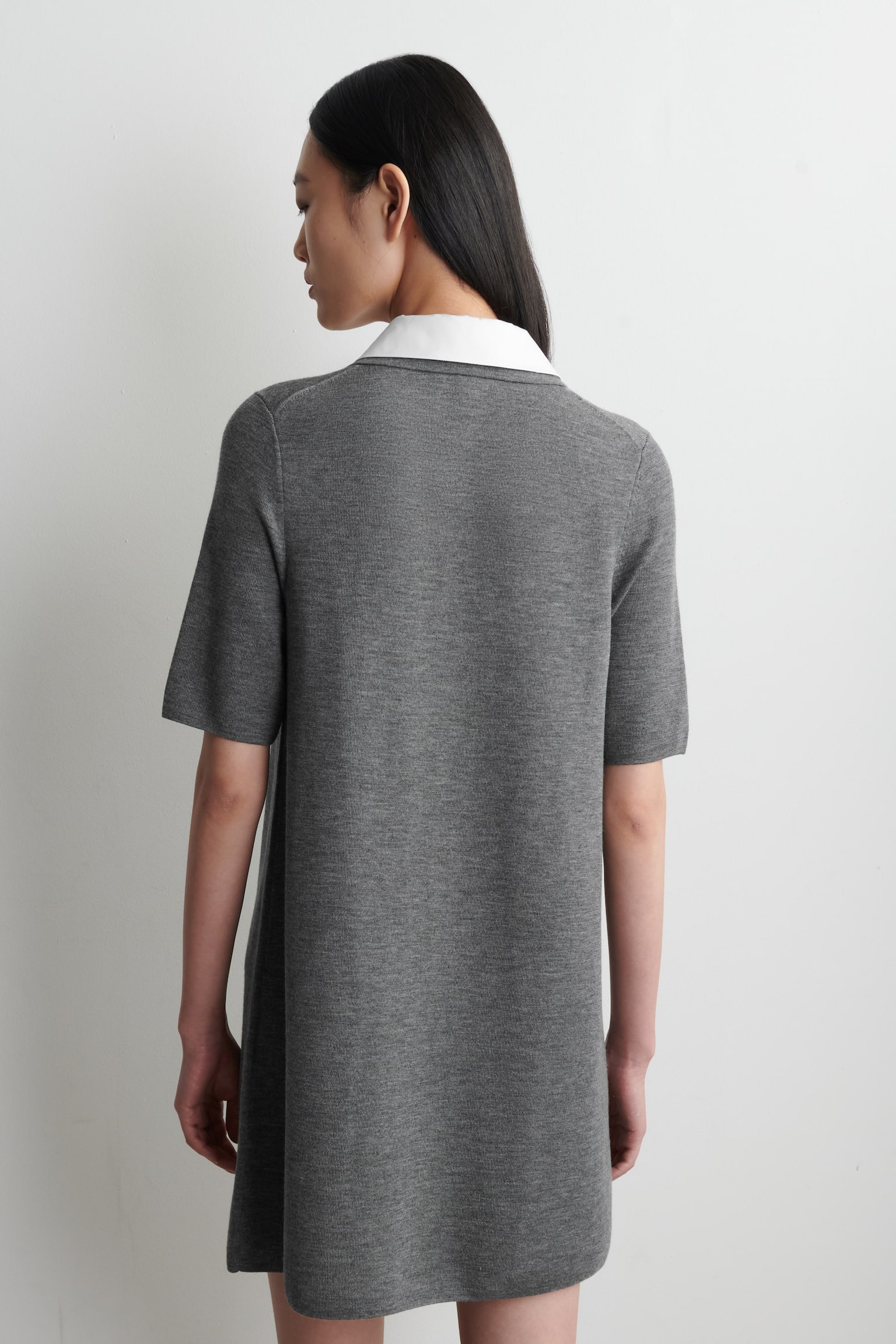 LAYERED-COLLAR MERINO WOOL MINI DRESS - אפור מלנג' - 6