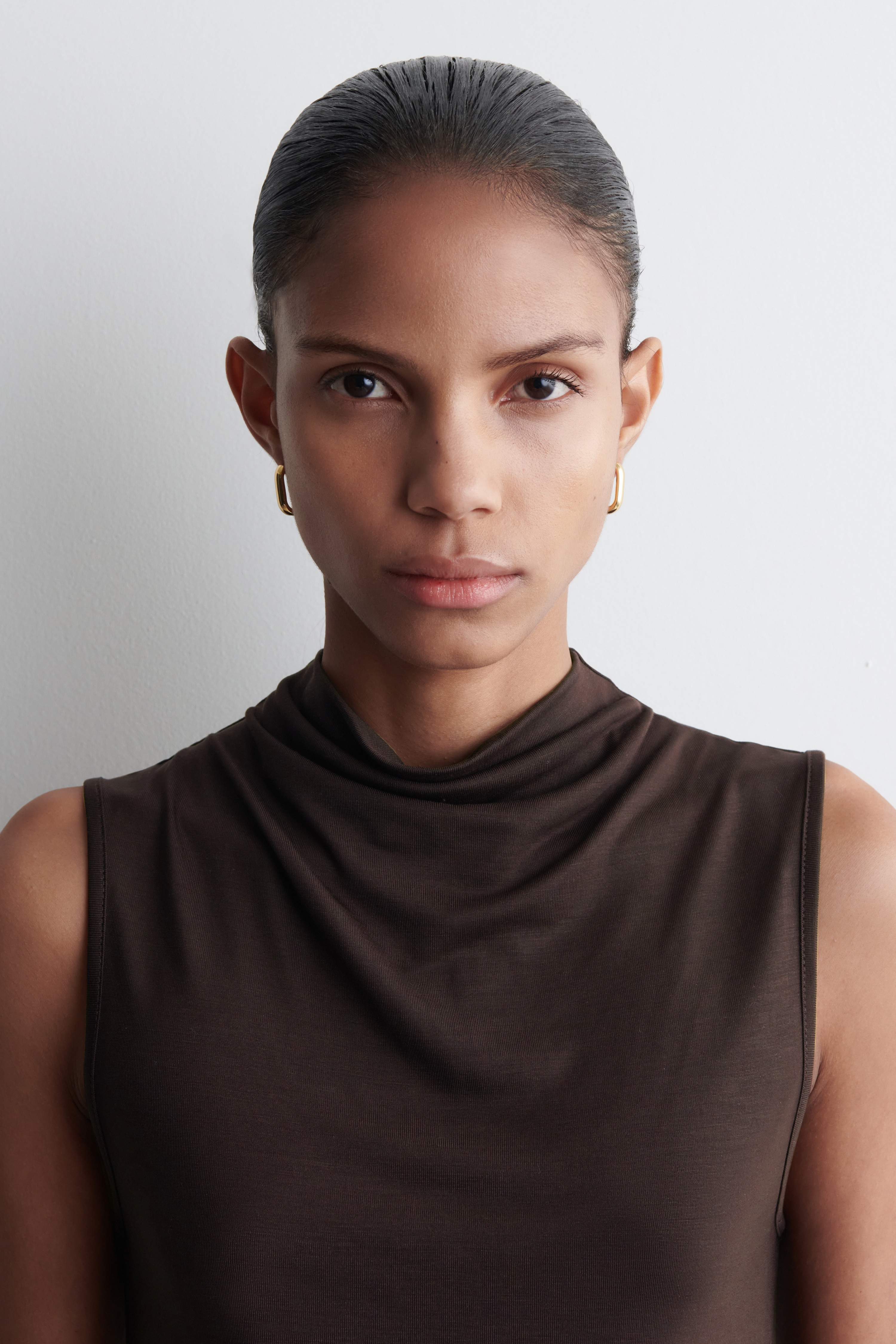 OVÁLNÉ NÁUŠNICE KRUHY - ZLATÁ/STŘÍBRNÉ