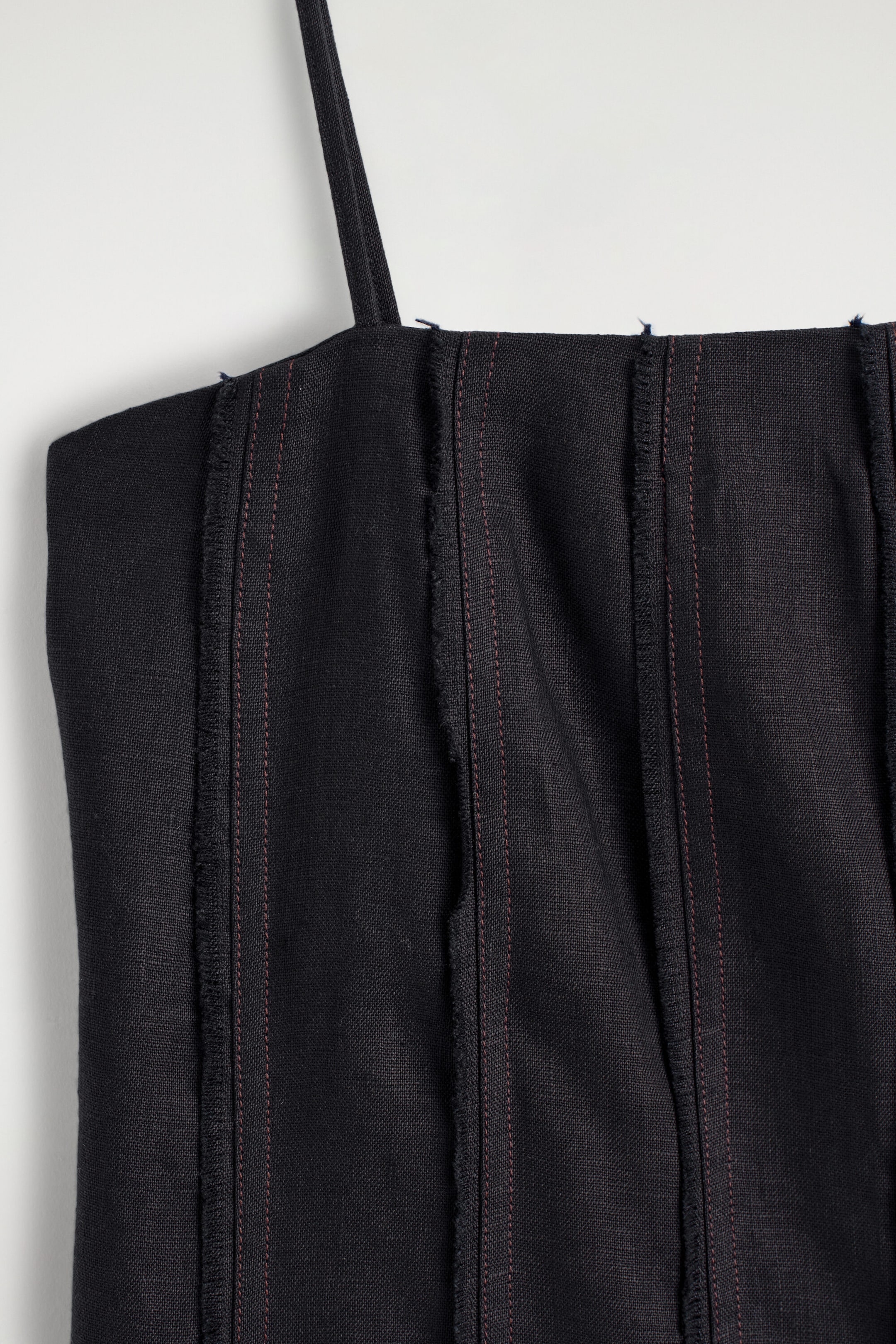 StillMedia/DescriptiveDetail