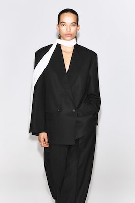 CONTRAST-LINED DOUBLE-BREASTED BLAZER — BLACK 2