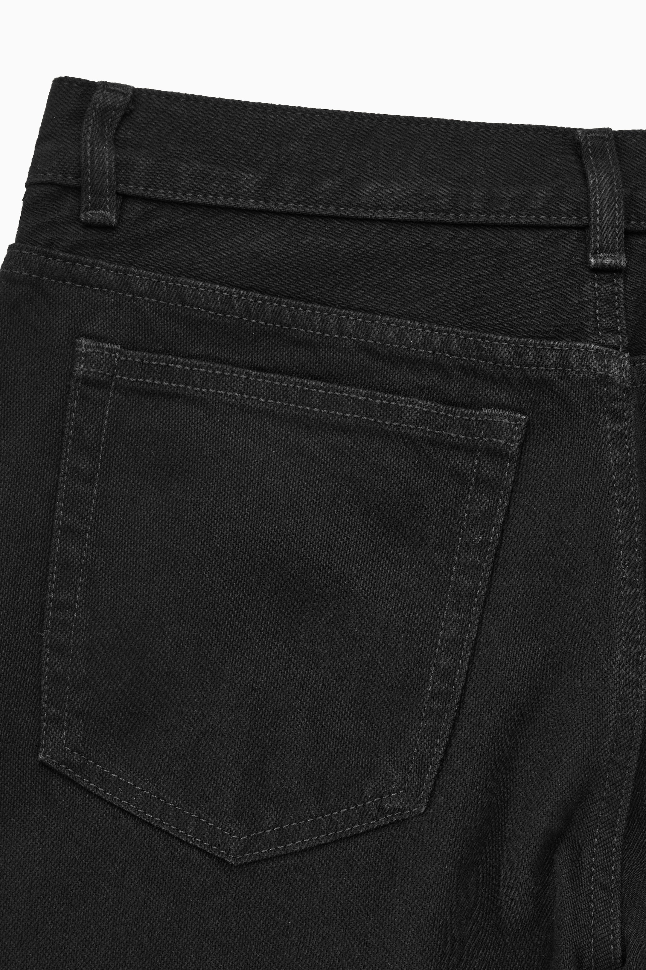 View larger image: PILLAR TAPERED JEANS - BLACK - Men | H&M GB 2