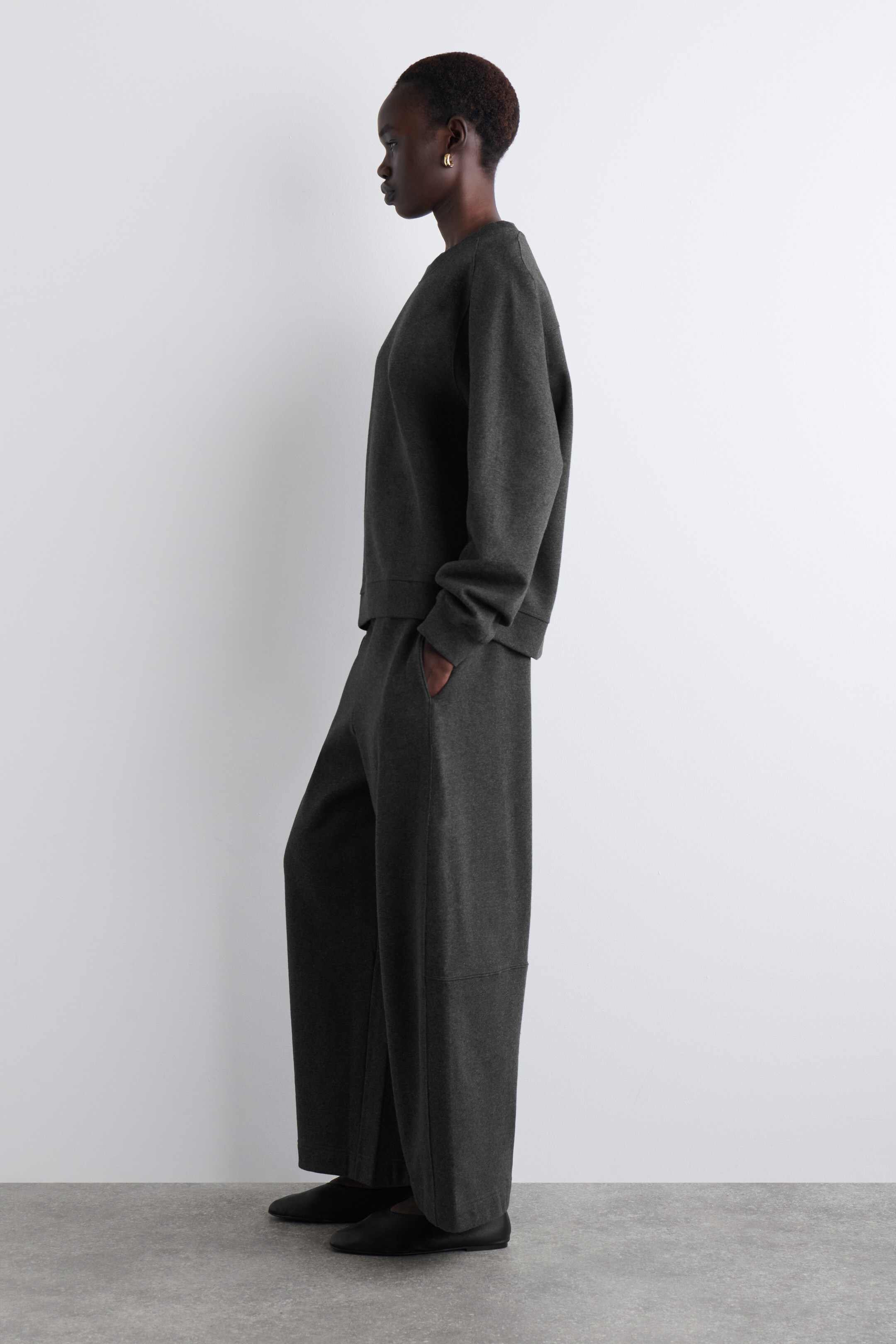 Ver imagen más grande: SUDADERA DE ALGODÓN - GRIS OSCURO JASPEADO - MUJER | H&M ES 3