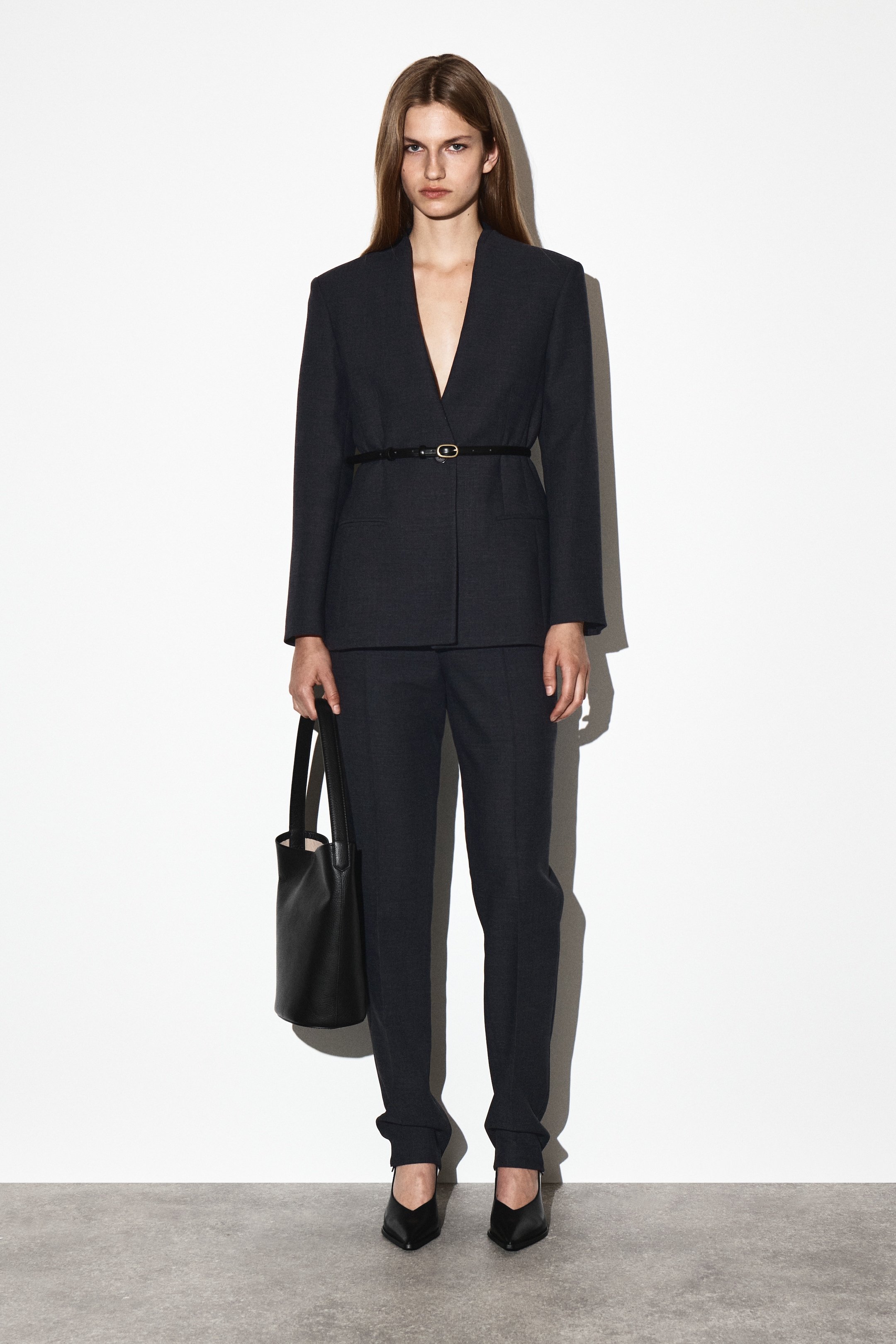 Grösseres Bild ansehen: HOSE AUS WOLL-MIX MIT SCHMALEM BEIN - ANTHRAZIT - DAMEN | H&M CH 1