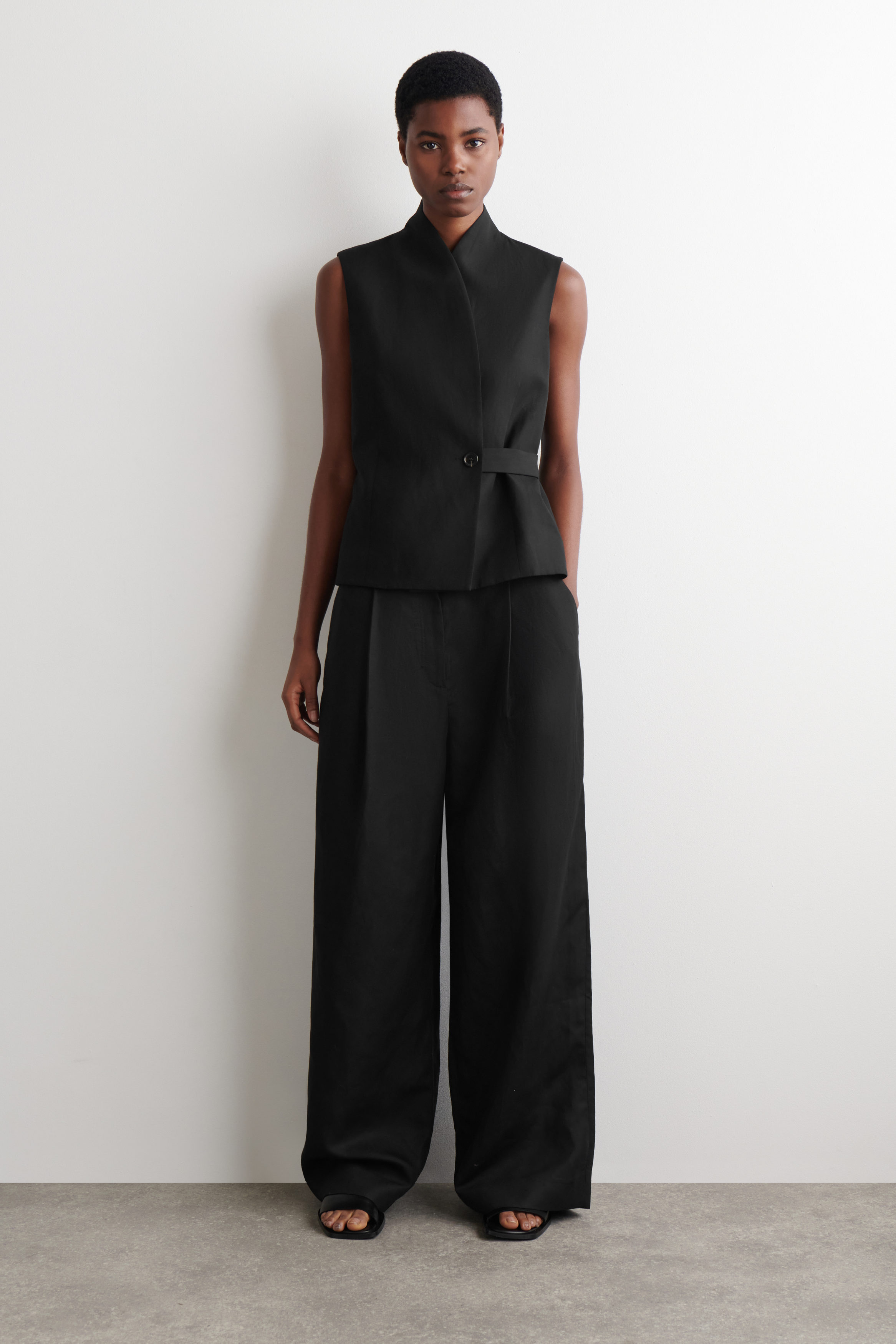 RELAXED LINEN-BLEND WIDE-LEG PANTS - BLACK MÉLANGE | COS US