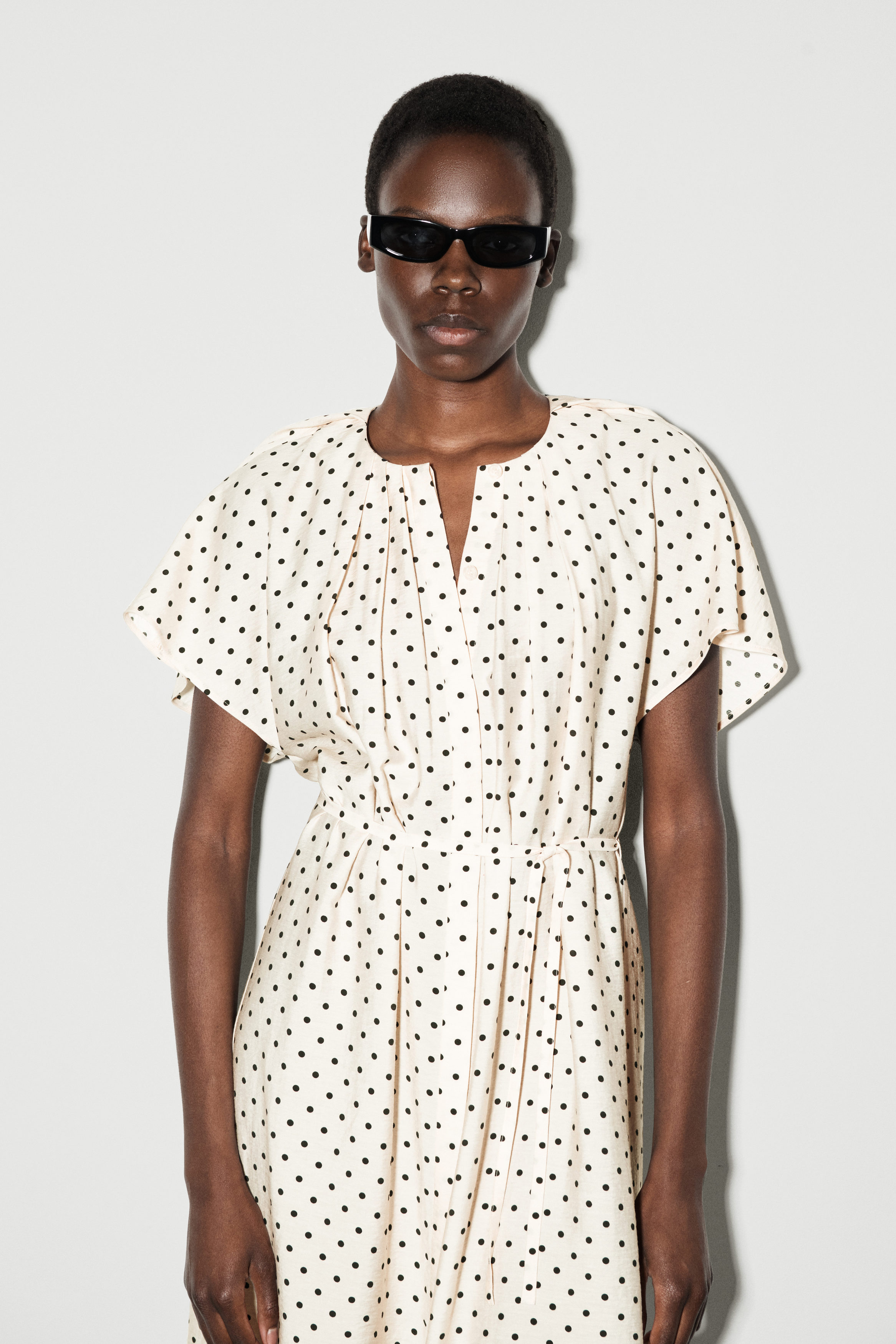 PLEATED BELTED MIDI DRESS - IVORY / POLKA DOT | COS US