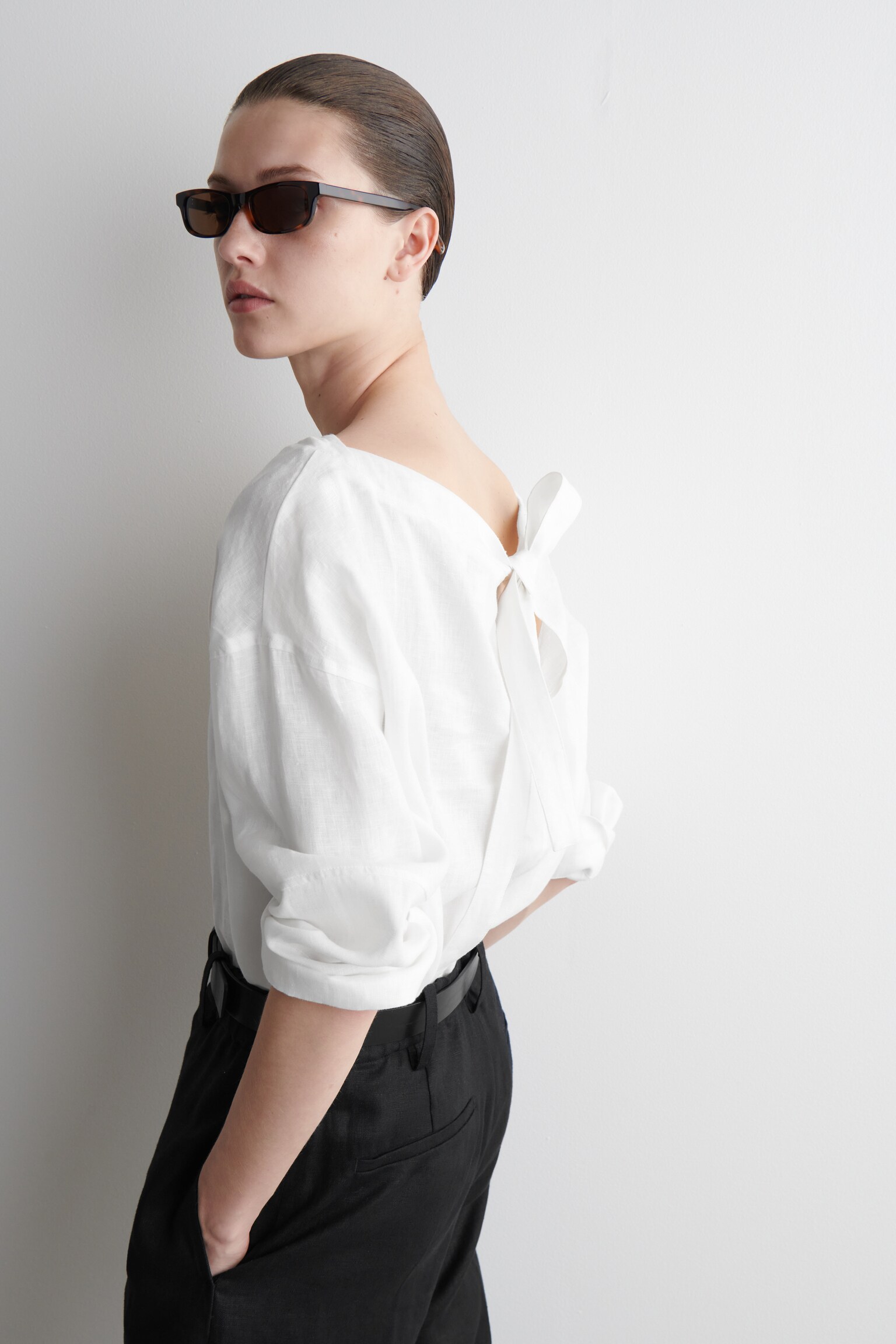 BLOUSE AVEC DÉTAIL À NOUER EN LIN - BLANC/NOIR - 7