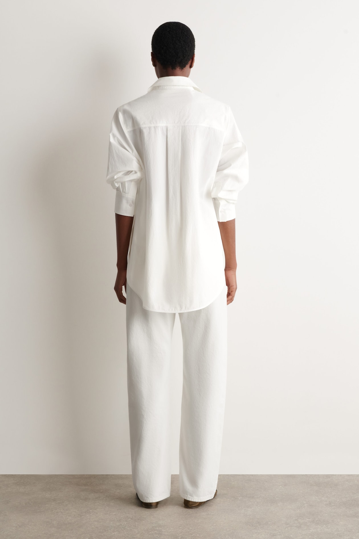 TAILORED PIMA COTTON SHIRT — OFF-WHITE