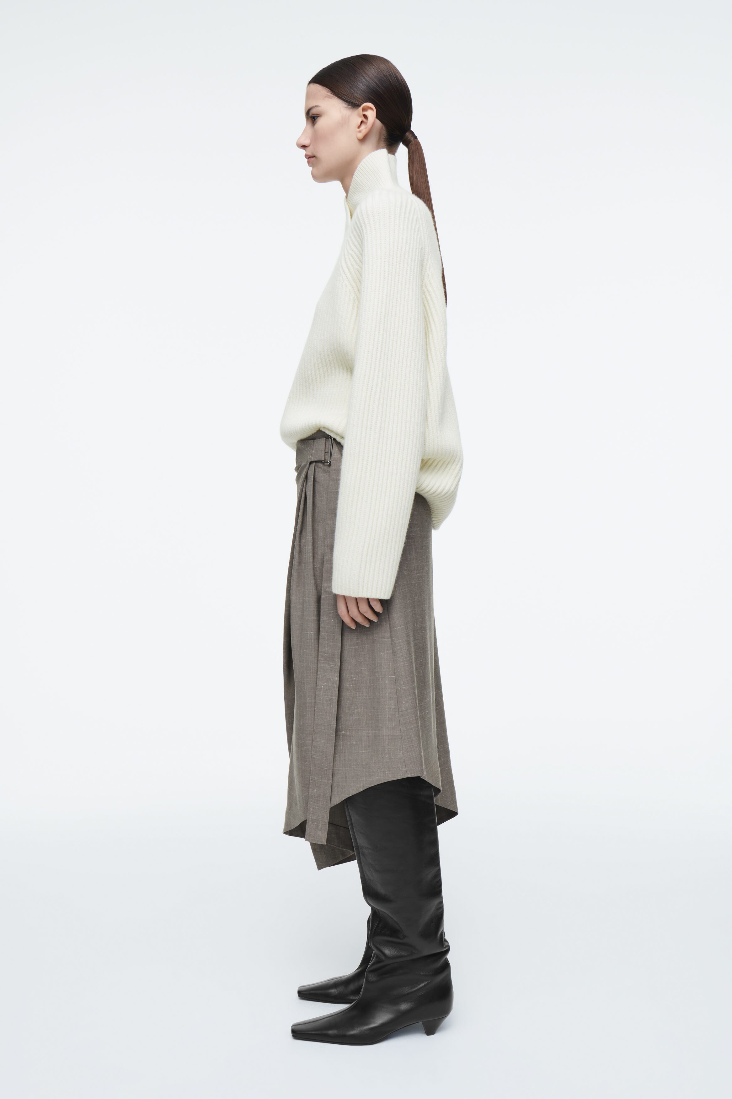 WS WINDBLOCK KNIT SKIRT ベージュ White Skirt - Sweater Knit Skirt - Sage Pleated Elastic