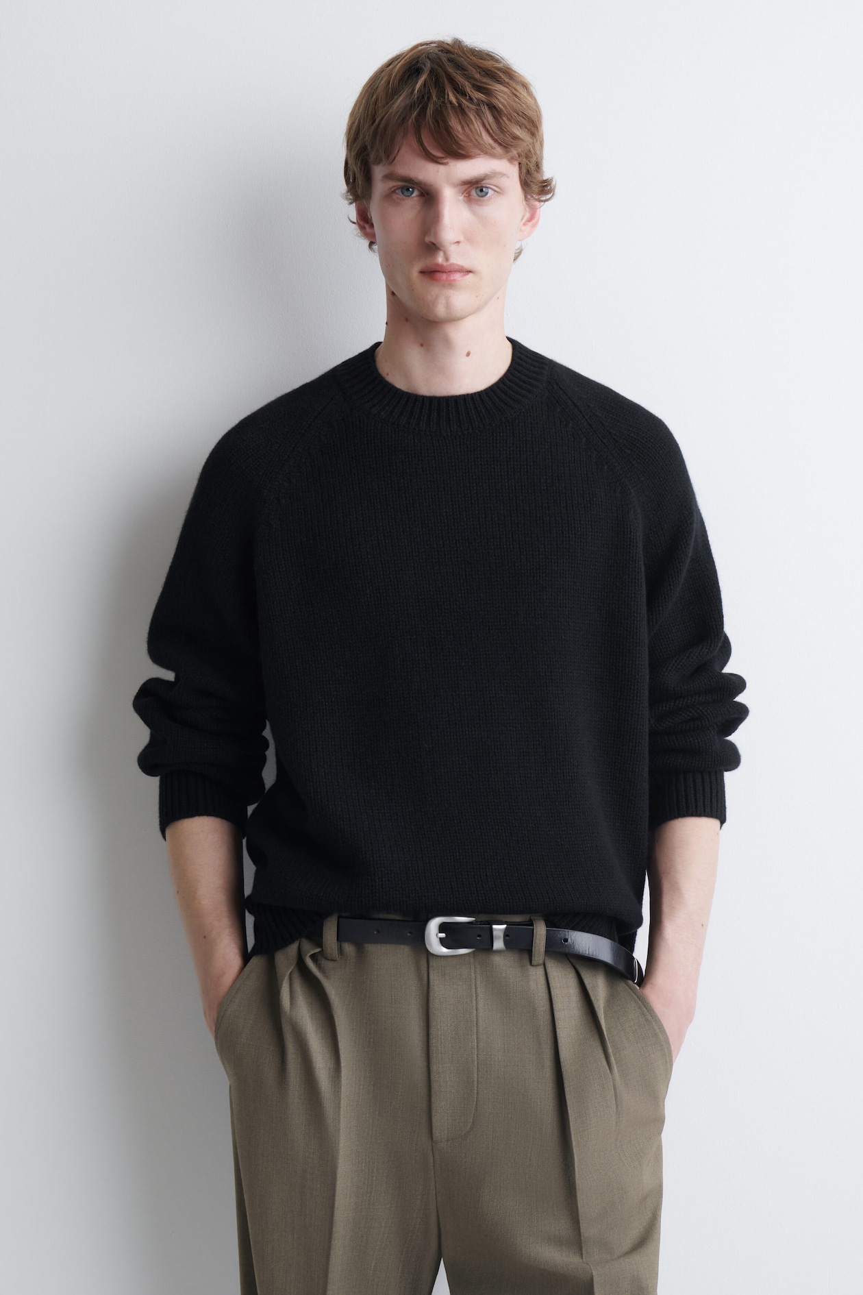 CHUNKY CASHMERE SWEATER — BLACK