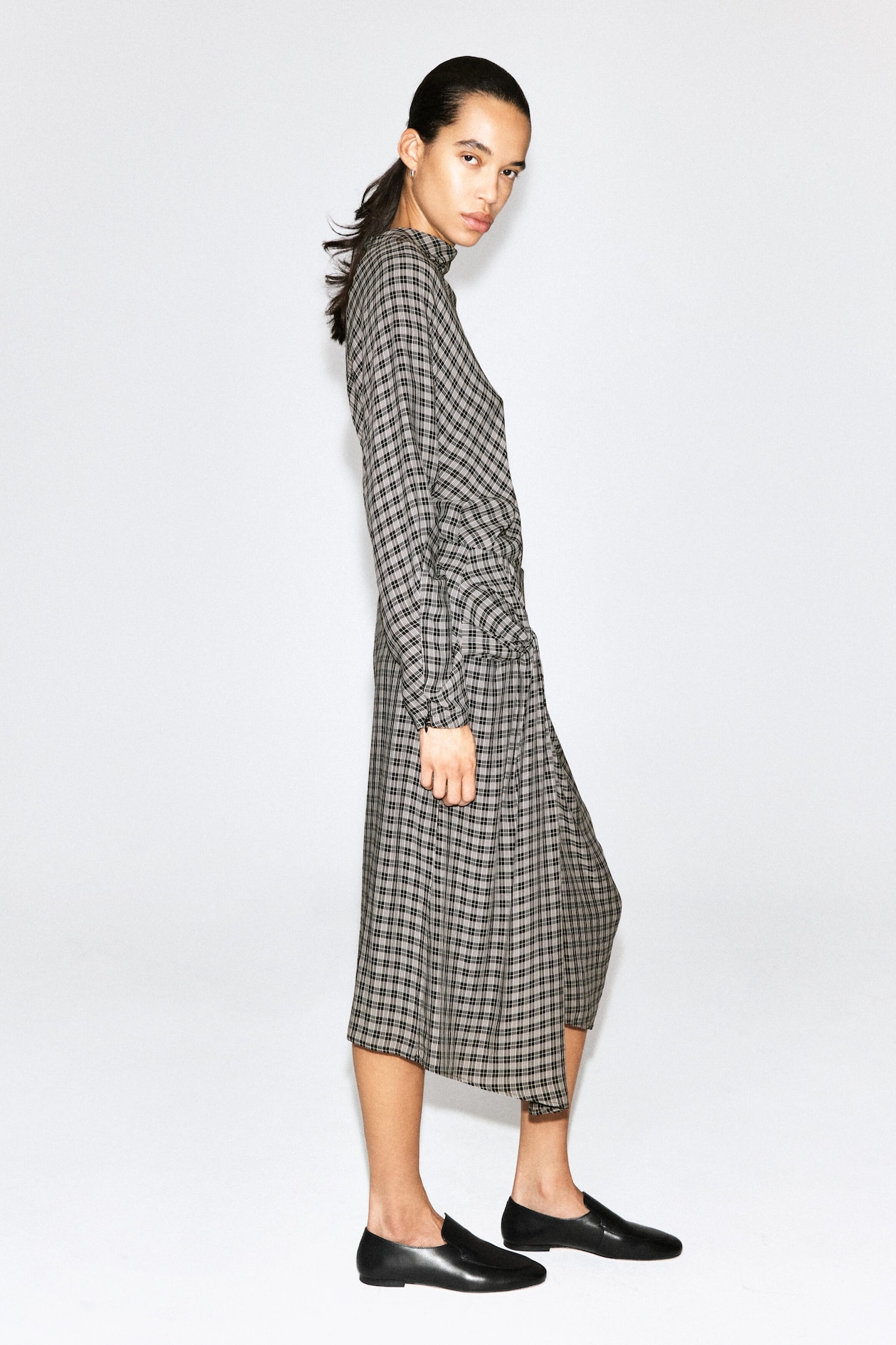 DRAPED CHECKED MIDI SKIRT — GRAY / CHECKED