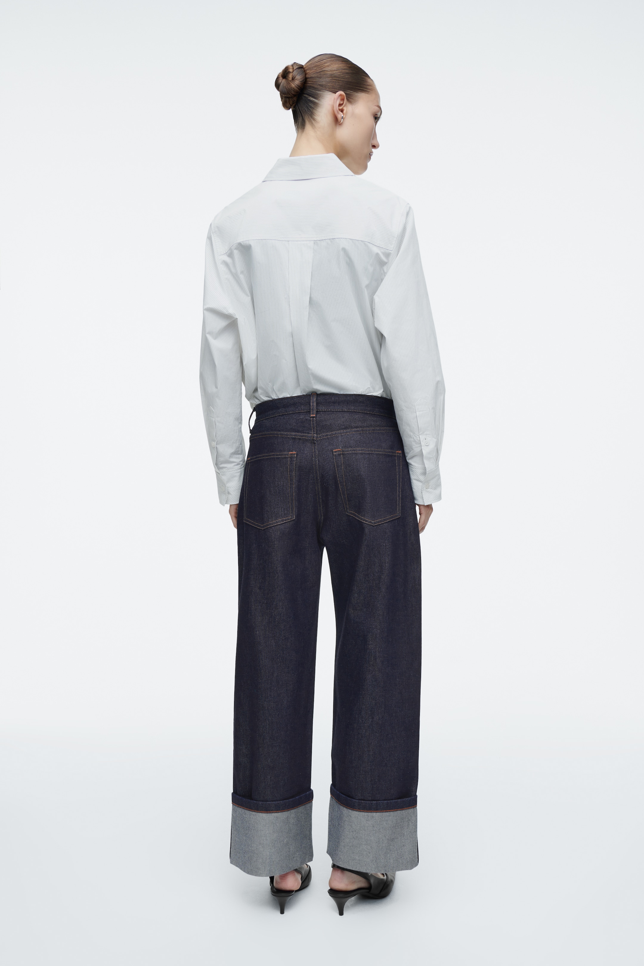 View larger image: FACADE TURN-UP STRAIGHT-LEG JEANS - RAW INDIGO - Ladies | H&M GB 4