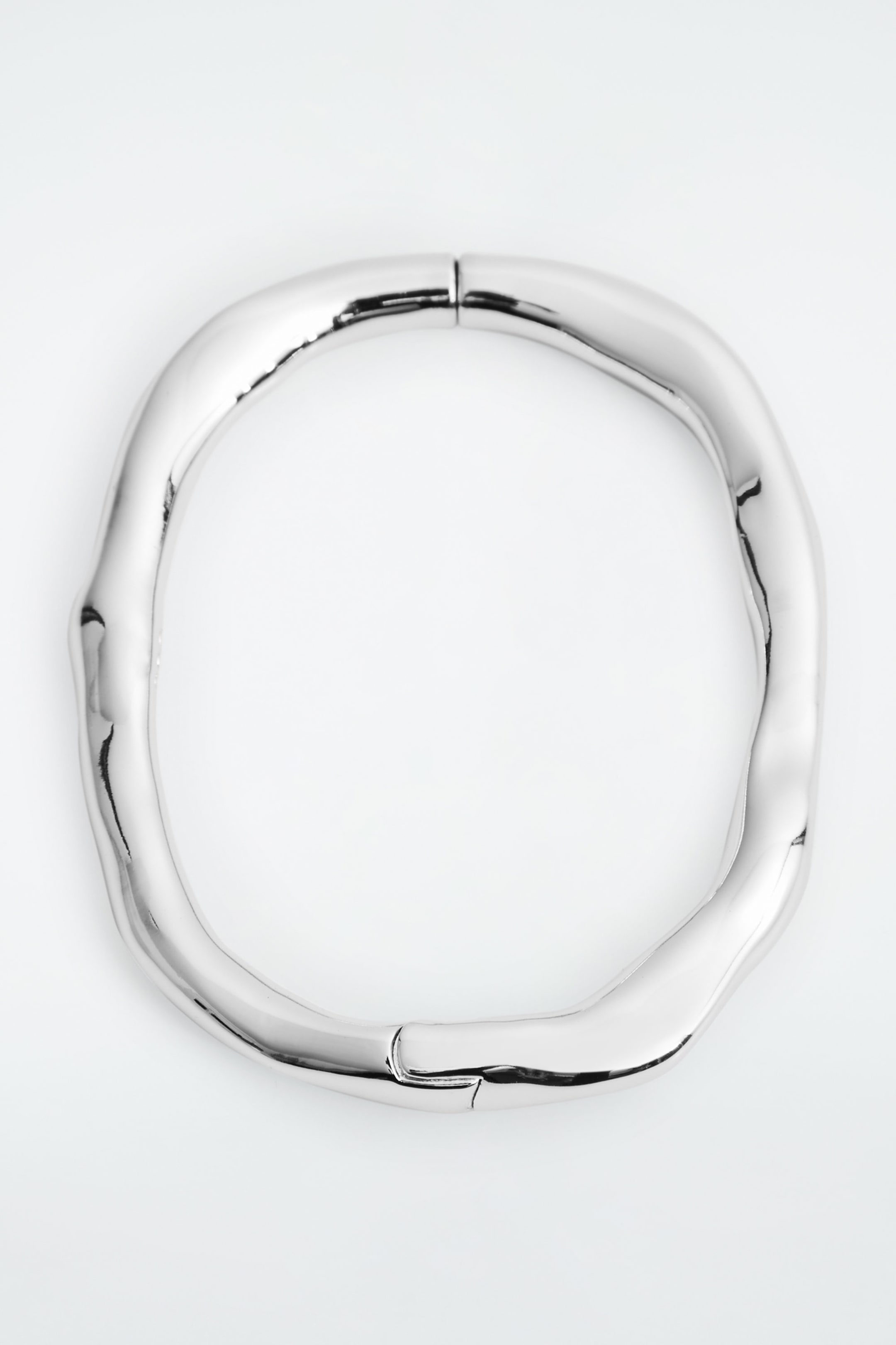 HAMMERED BANGLE