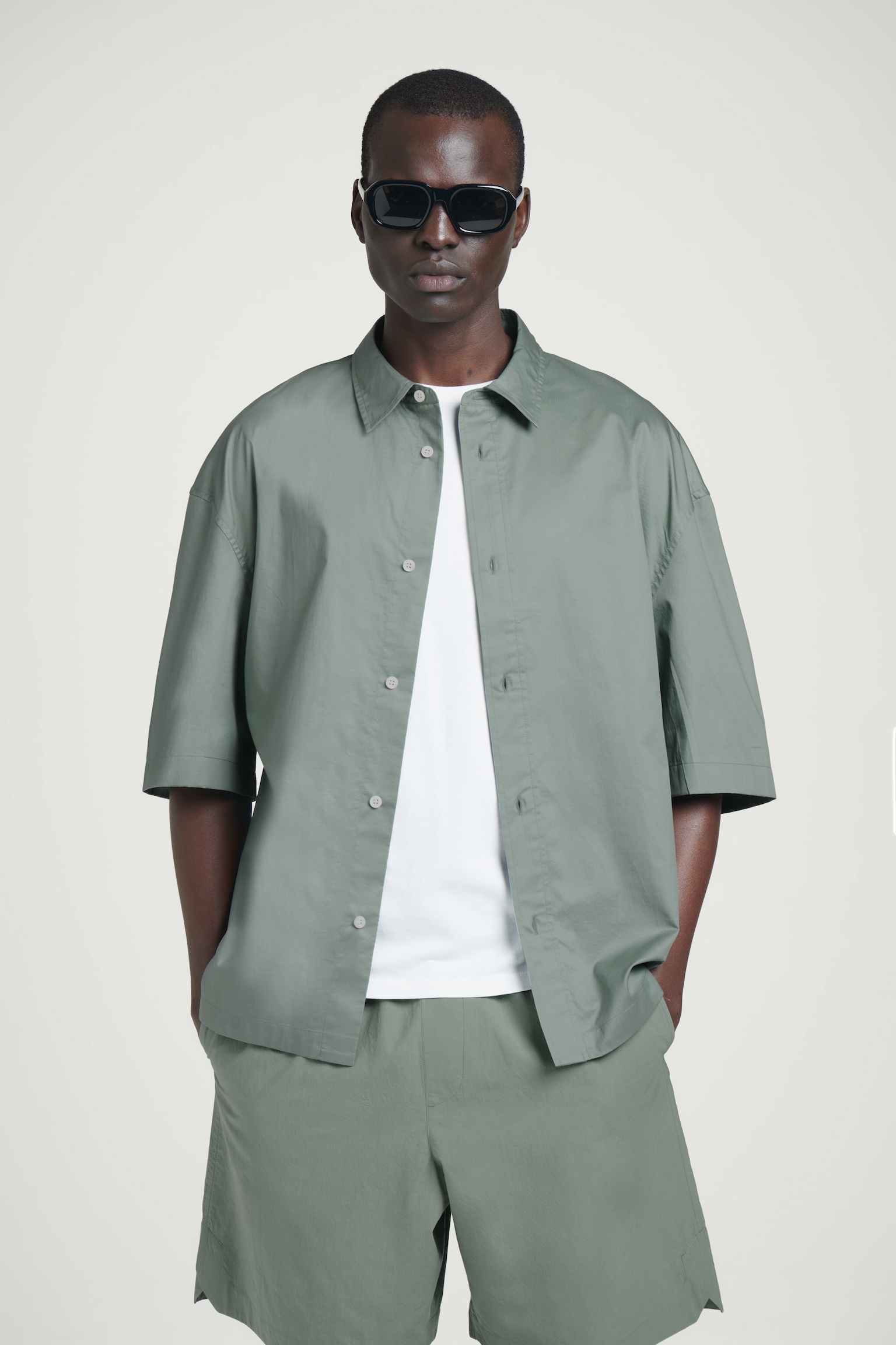 BOXY SHORT-SLEEVED COTTON SHIRT - TEAL/WHITE