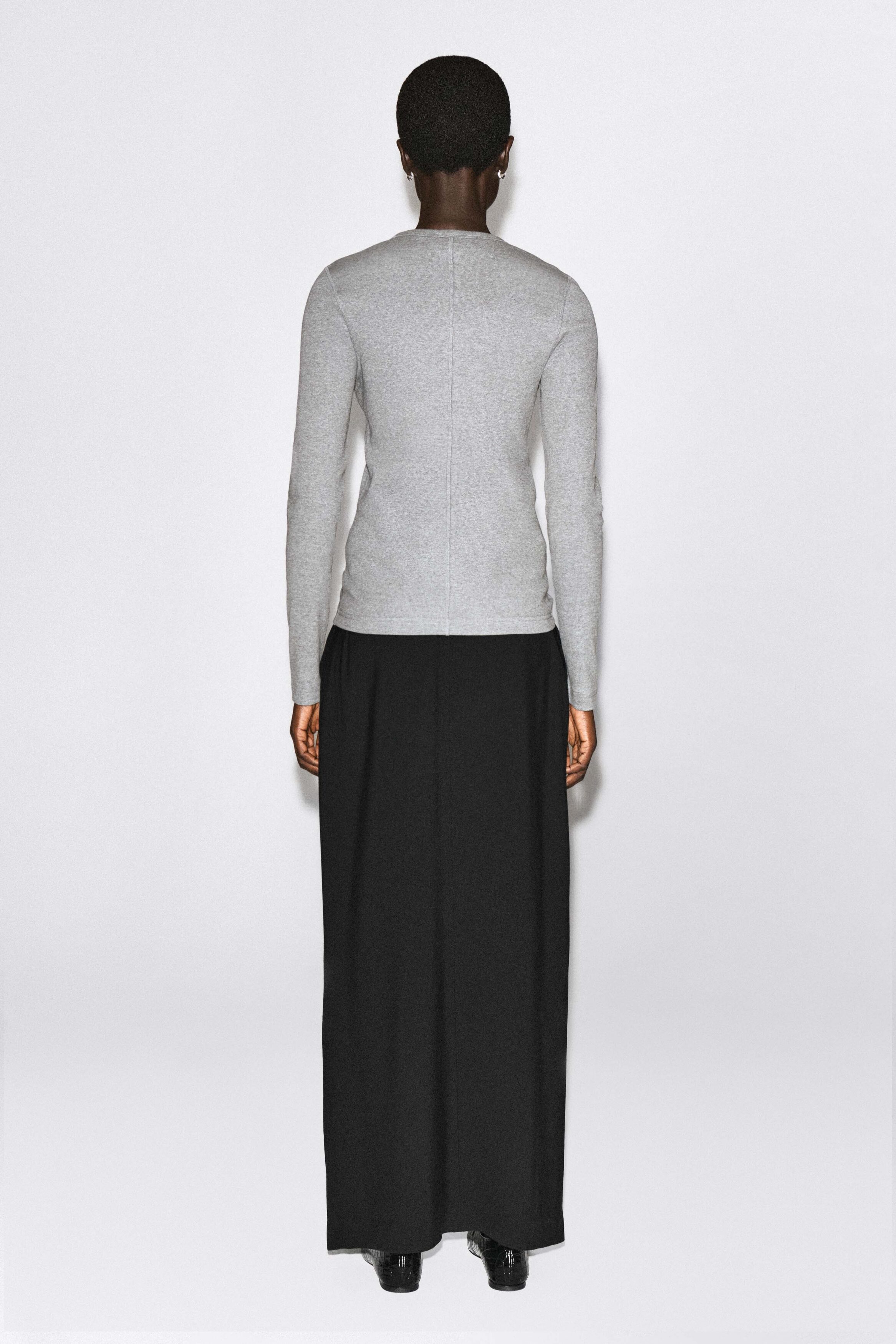 SLIM RIBBED COTTON LONG-SLEEVED TOP thumbnail 5