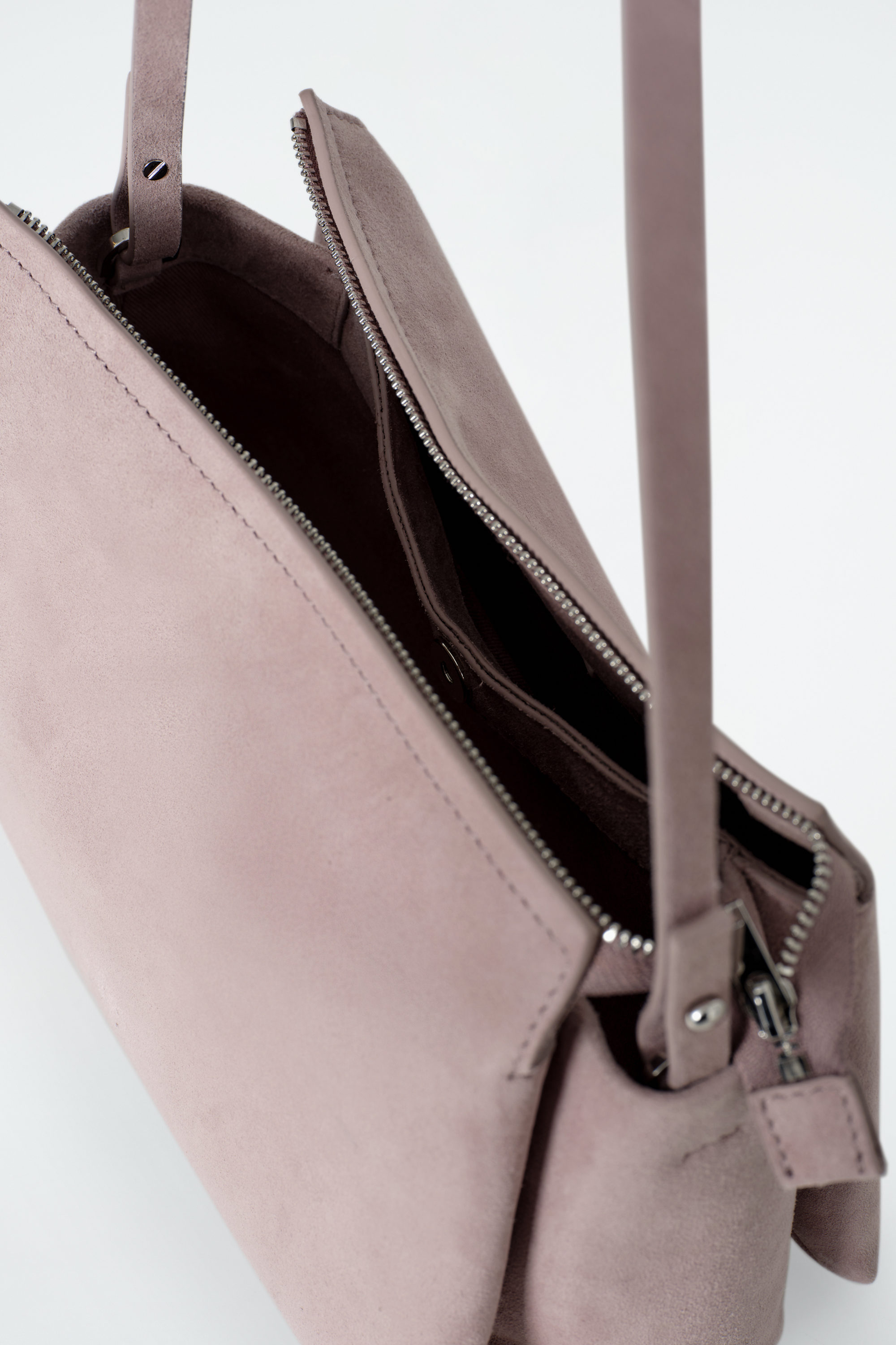 COS TOMEミニクロスボディ レザーバッグ TOME MINI CROSSBODY BAG - LEATHER - BLACK | COS