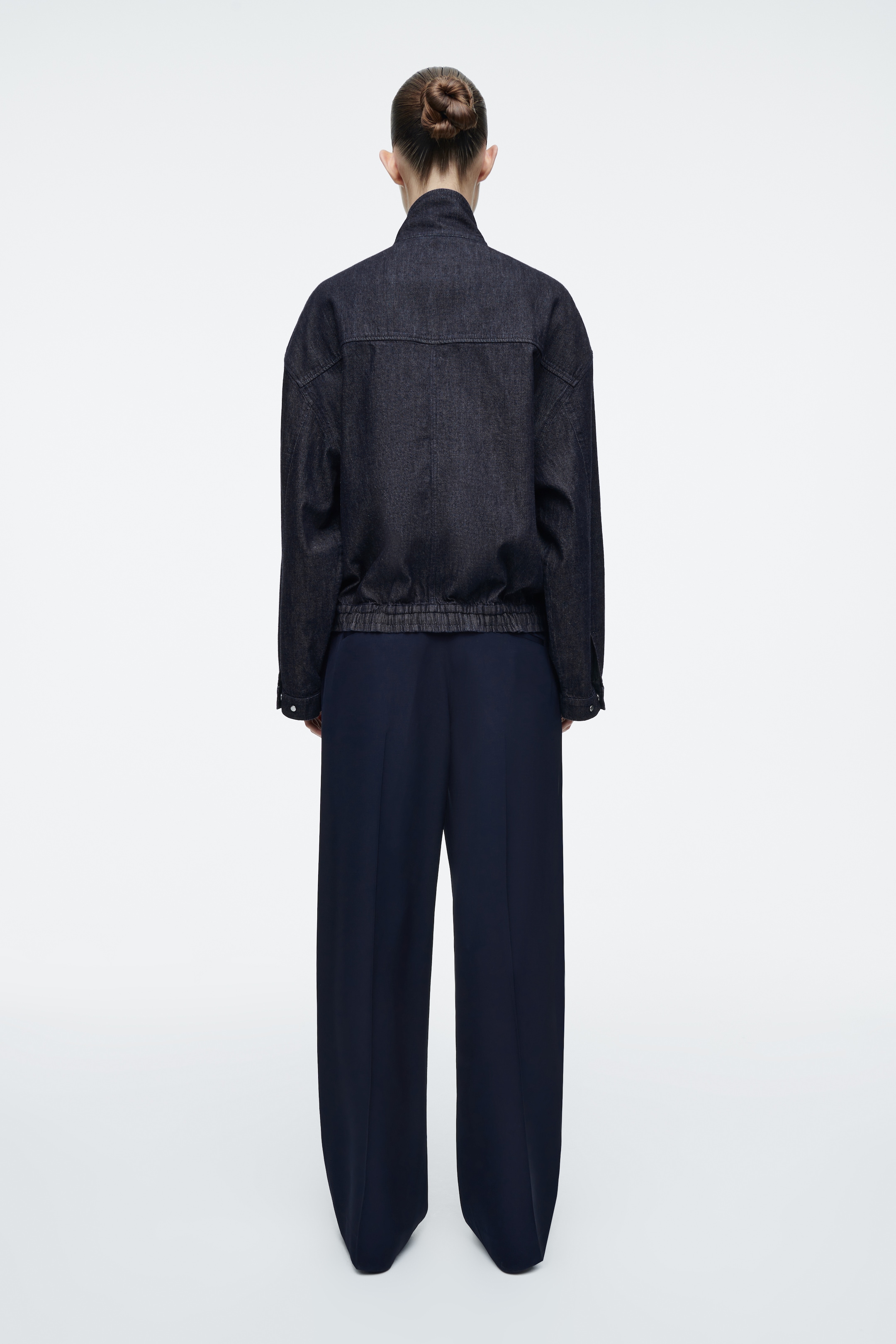 Größeres Bild ansehen: OVERSIZED-BOMBERJACKE AUS DENIM - INDIGOBLAU - Ladies | H&M DE 5