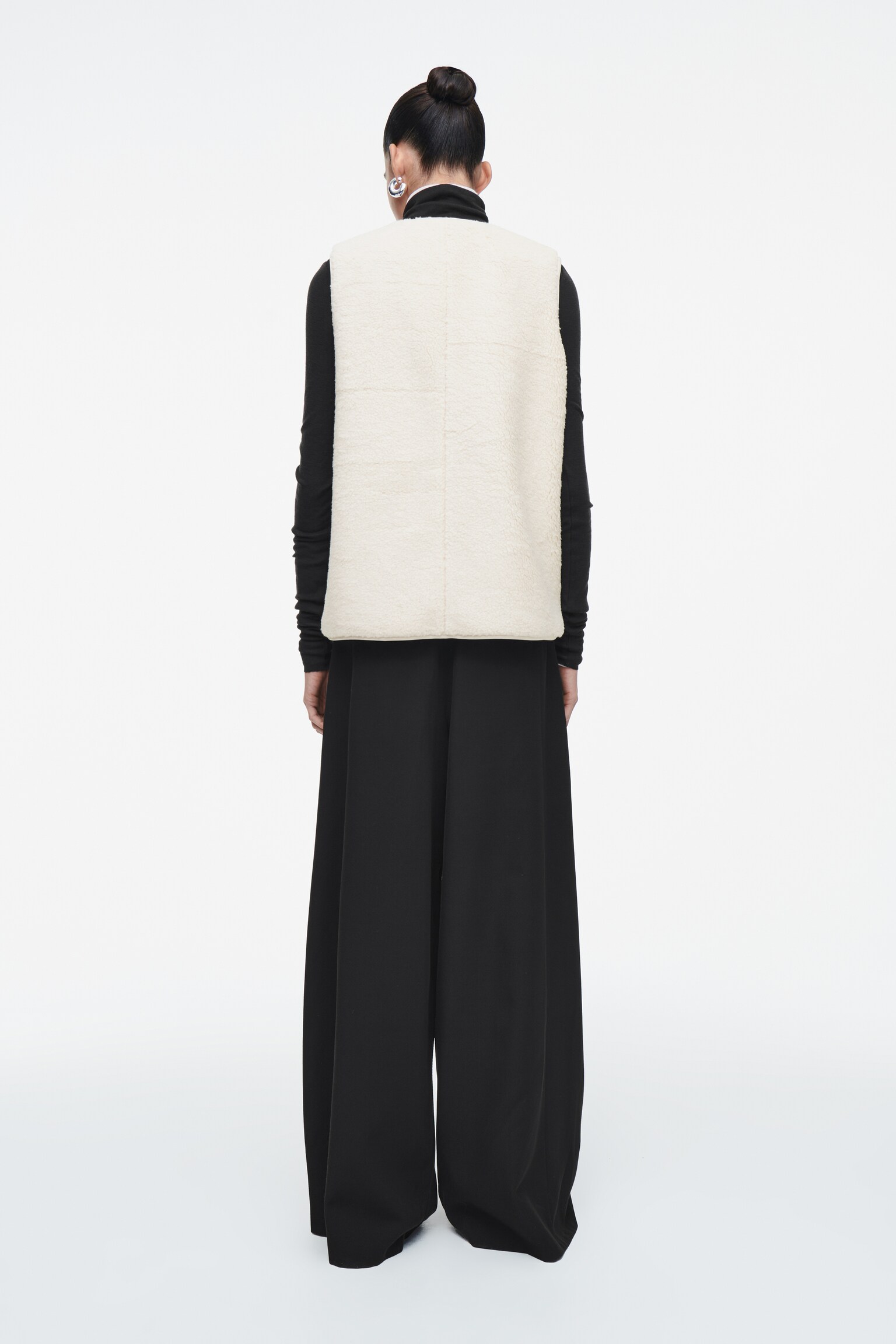 GILET OVERSIZE EN FAUSSE PEAU LAINÉE - IVOIRE/BLEU MARINE - 9