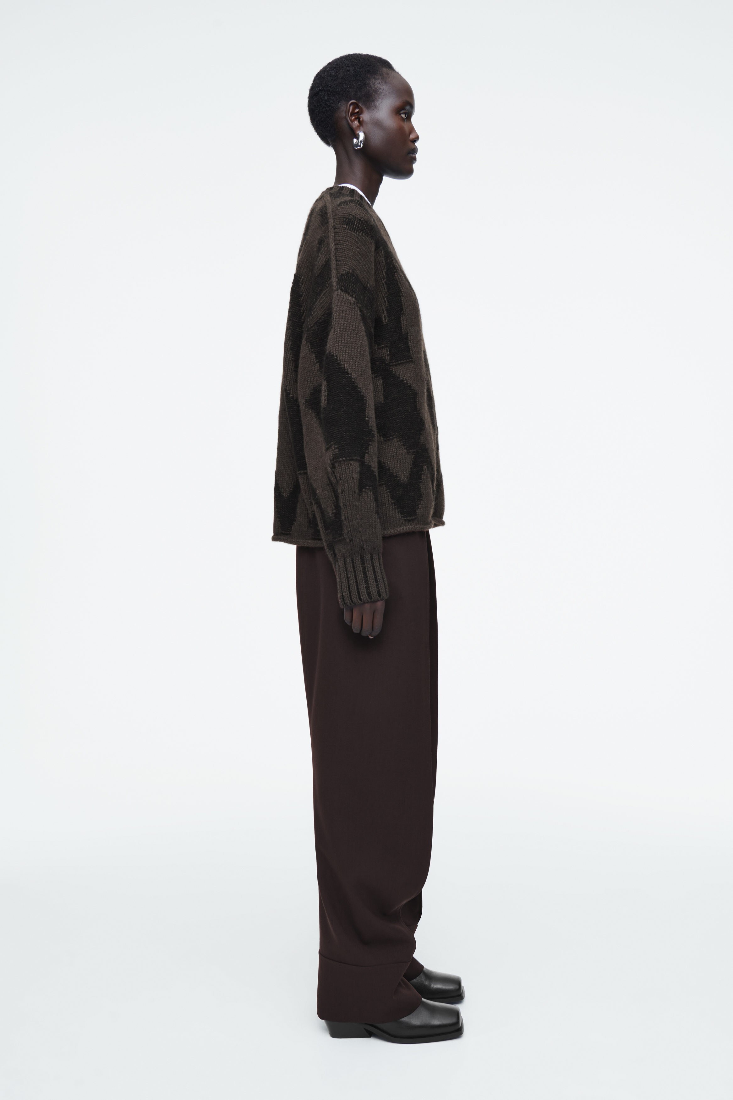 ABSTRACT WOOL-JACQUARD JUMPER - BROWN / HOUNDSTOOTH | COS
