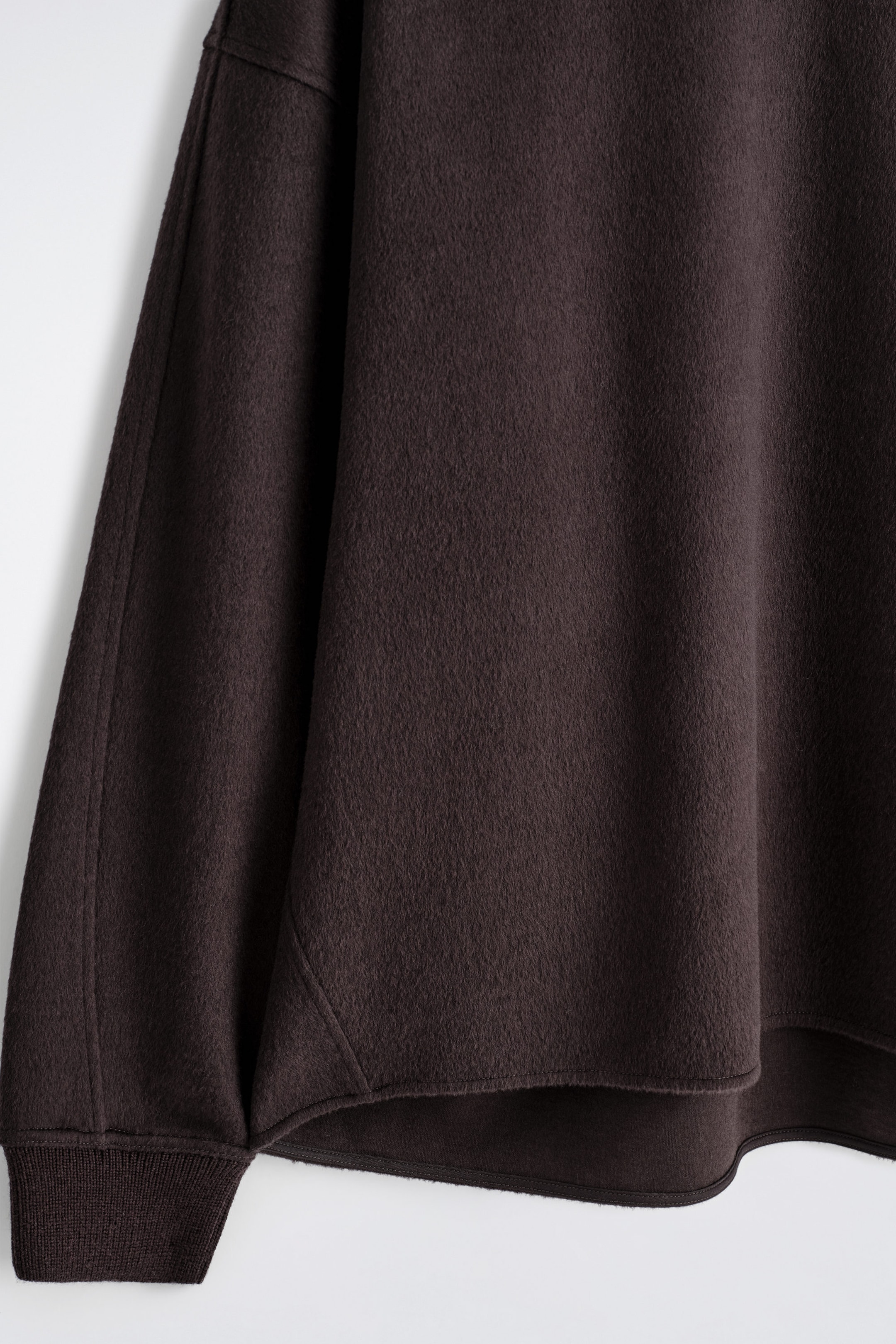 OVERSIZED MERINO-WOOL JERSEY SWEATER