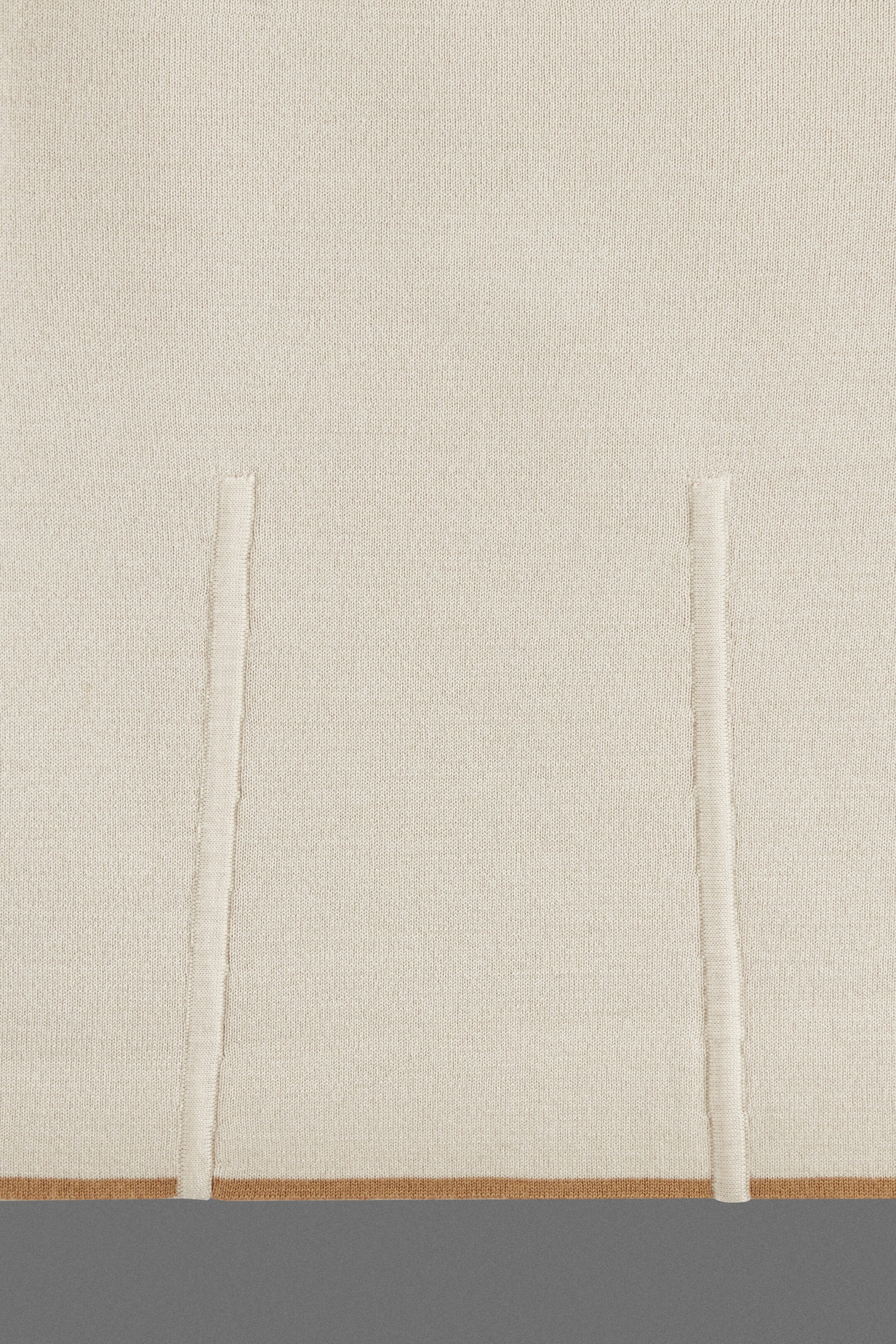 StillMedia/DescriptiveDetail