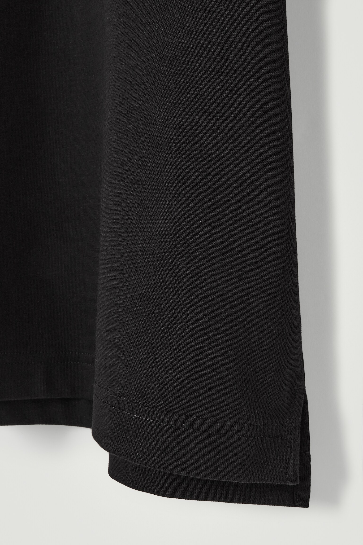 CAMISETA OVERSIZE DE ALGODÓN GRUESO - NEGRO/BLANCO/MARRÓN/RAYAS - 6