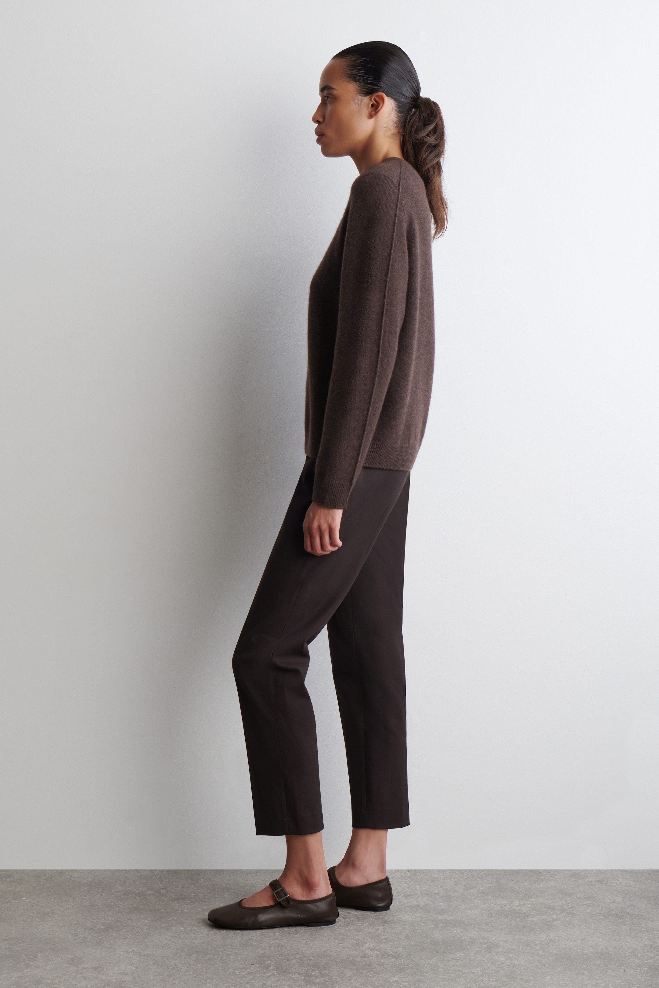 CASHMERE CREW-NECK JUMPER