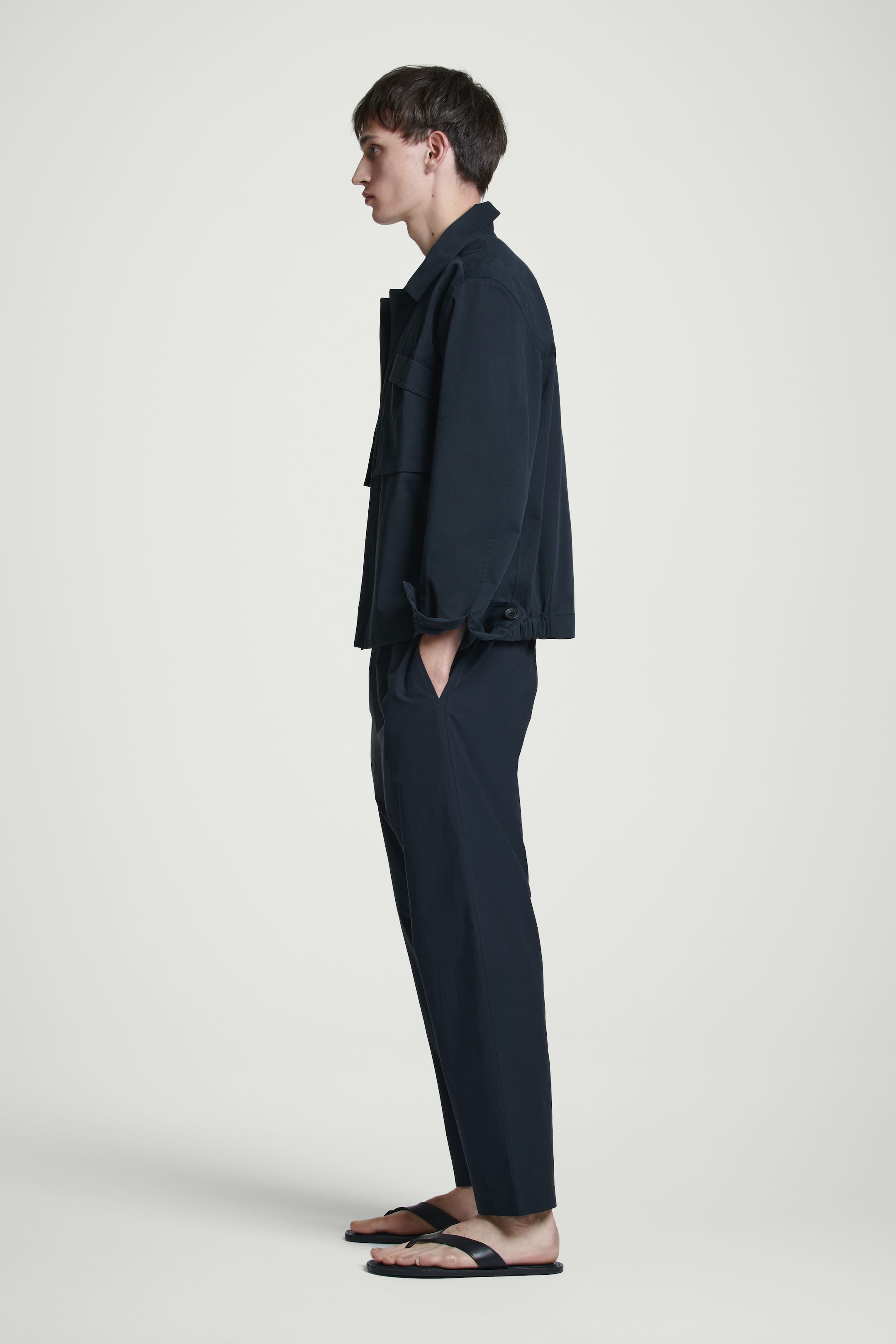 ELASTICATED COTTON TAPERED PANTS