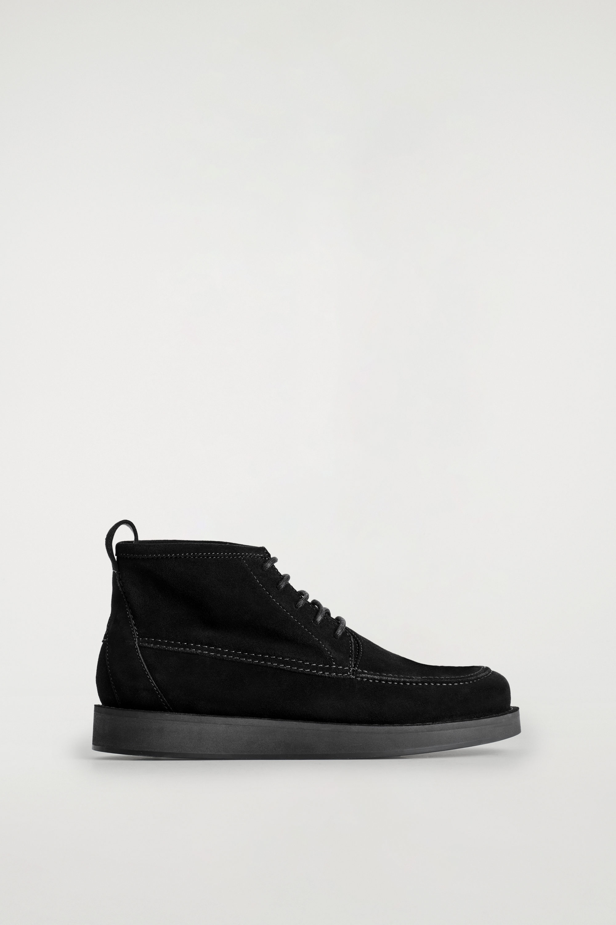 SUEDE DESERT BOOTS - BLACK | COS display picture 1