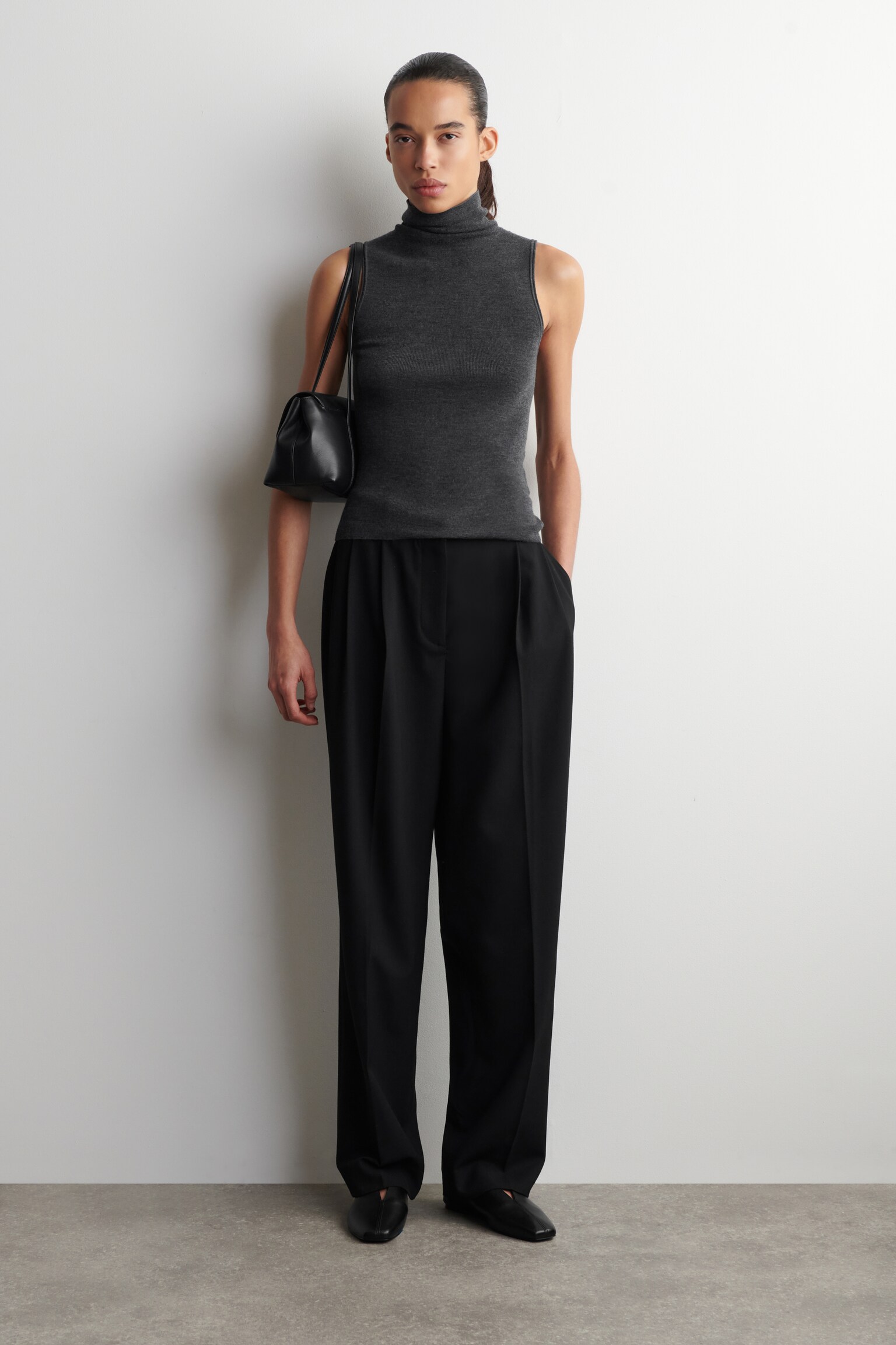 LEATHER MULES - BLACK/BROWN - 1