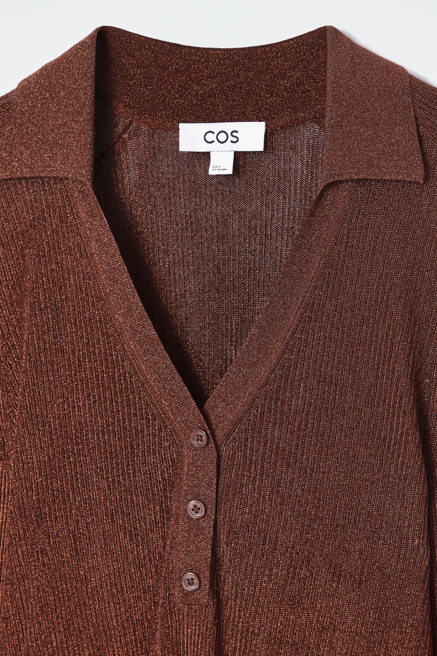 GLITZERNDES POLOSHIRT AUS RIPPSTRICK - MAHAGONI/SCHWARZ - 2