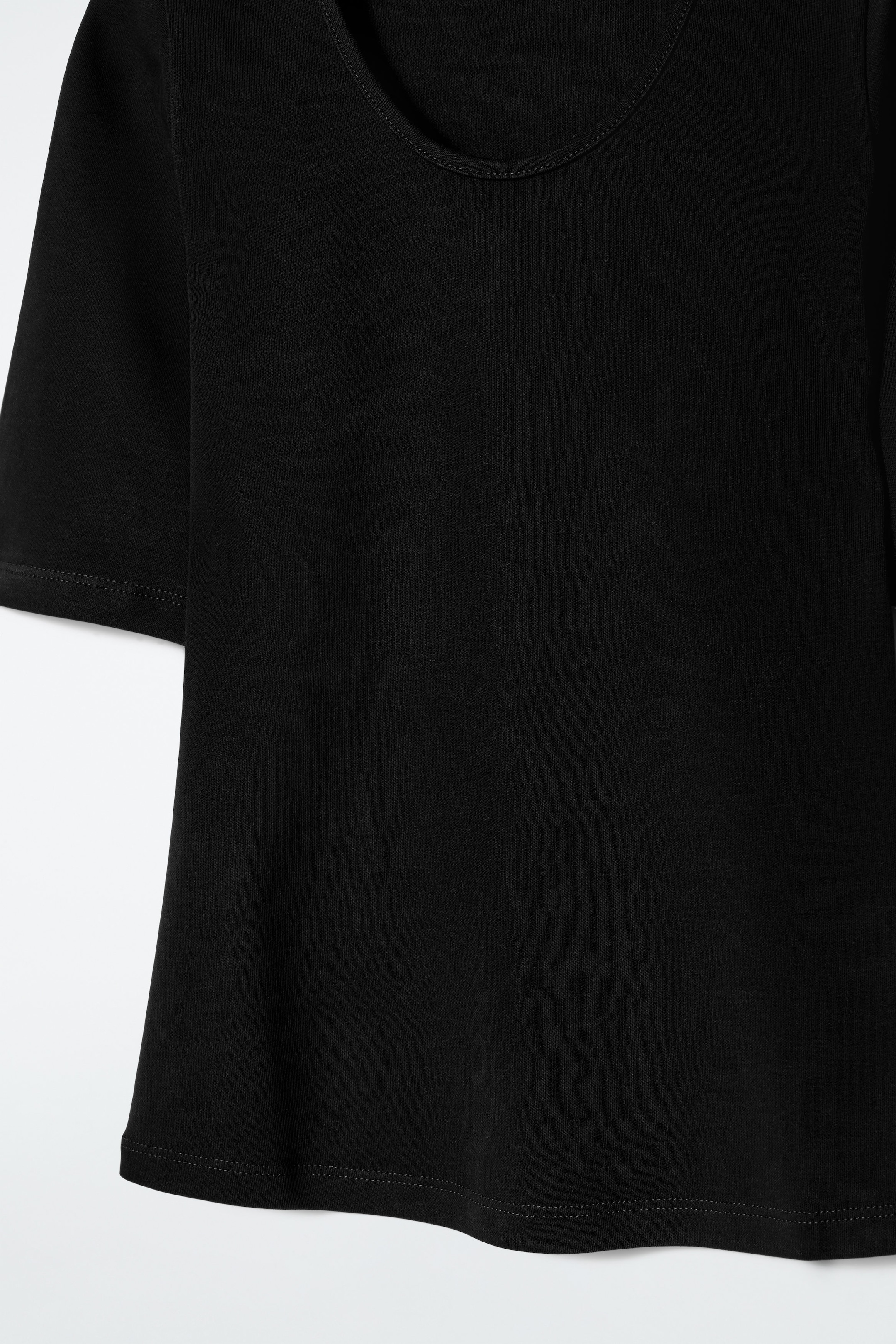 StillMedia/DescriptiveDetail