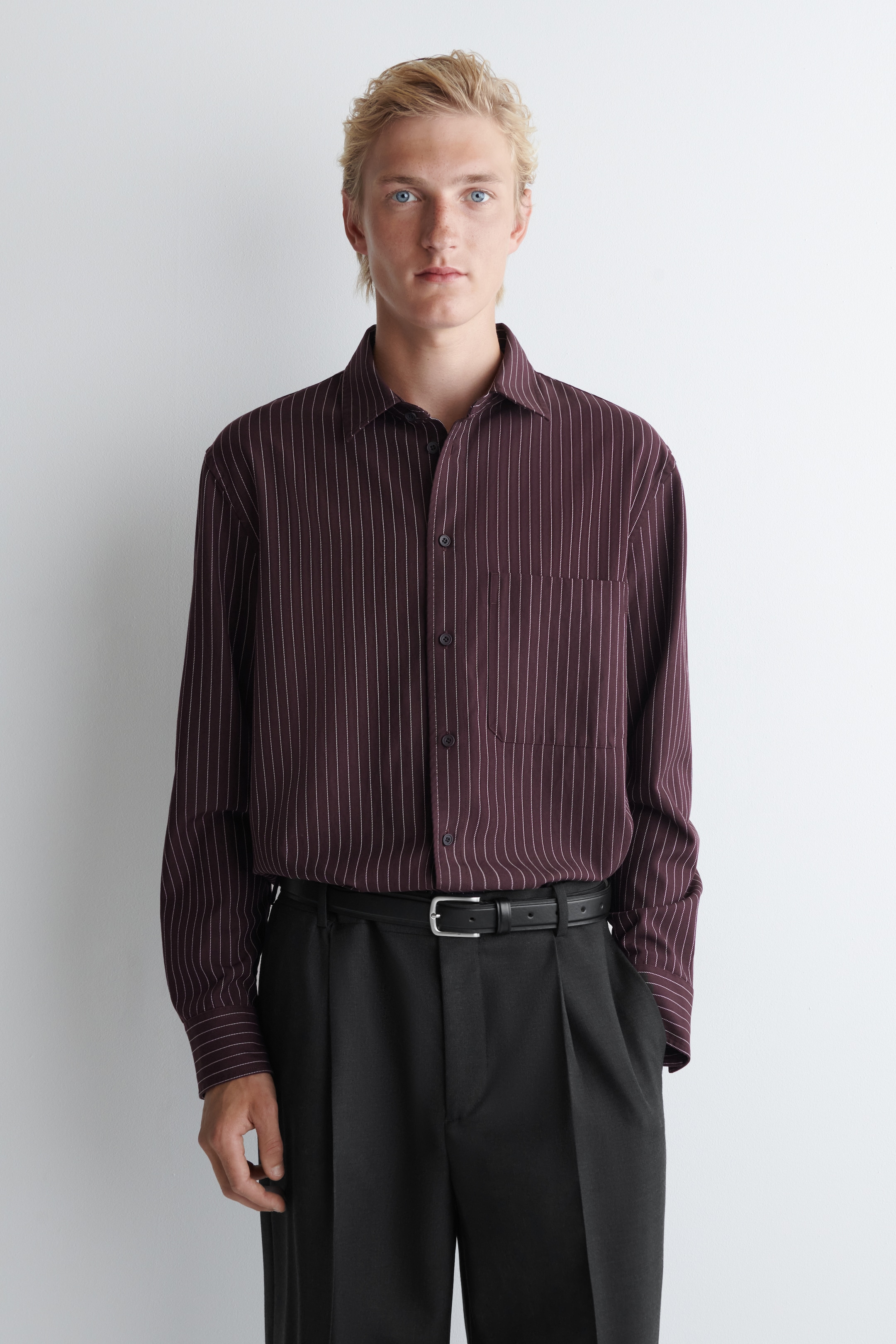 View larger image: RELAXED TWILL SHIRT - BORDEAUX / PINSTRIPED - Men | H&M GB 1