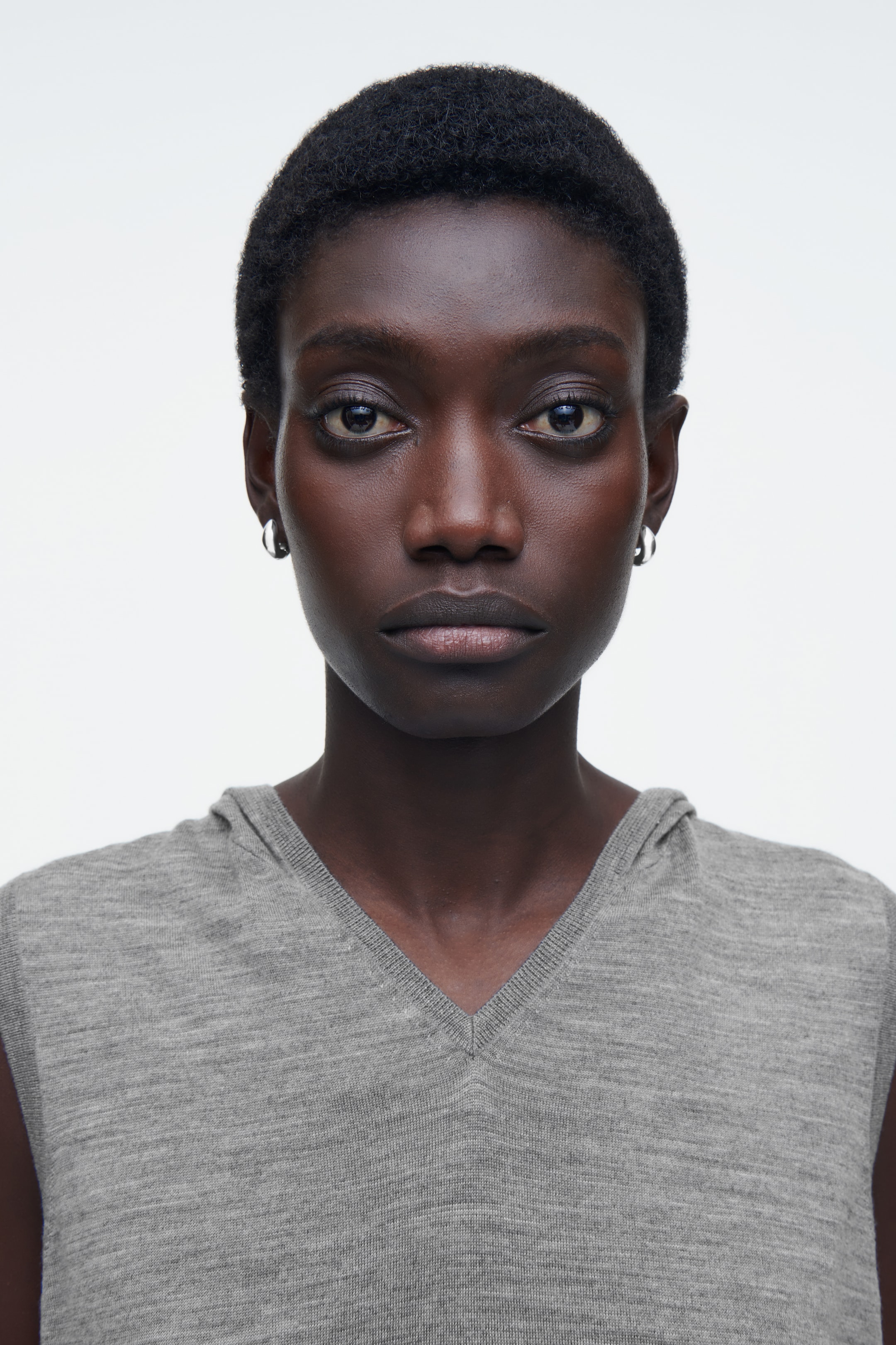 Grotere afbeelding bekijken: MINI GEKRULDE OORRINGEN - ZILVER - DAMES | H&M BE 1