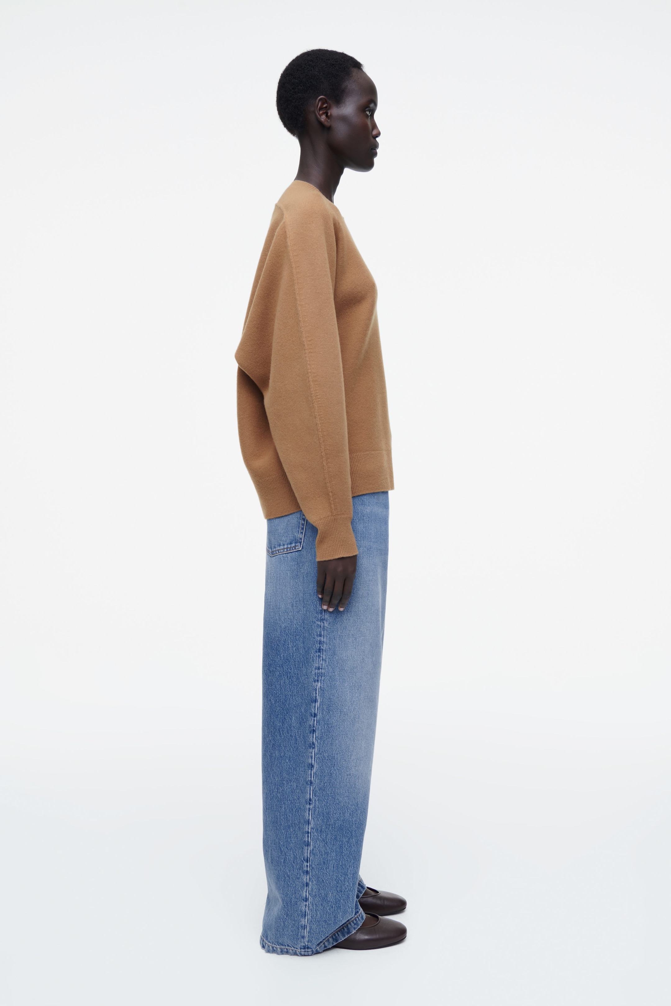 ROUNDED DOUBLE-FACED WOOL SWEATER