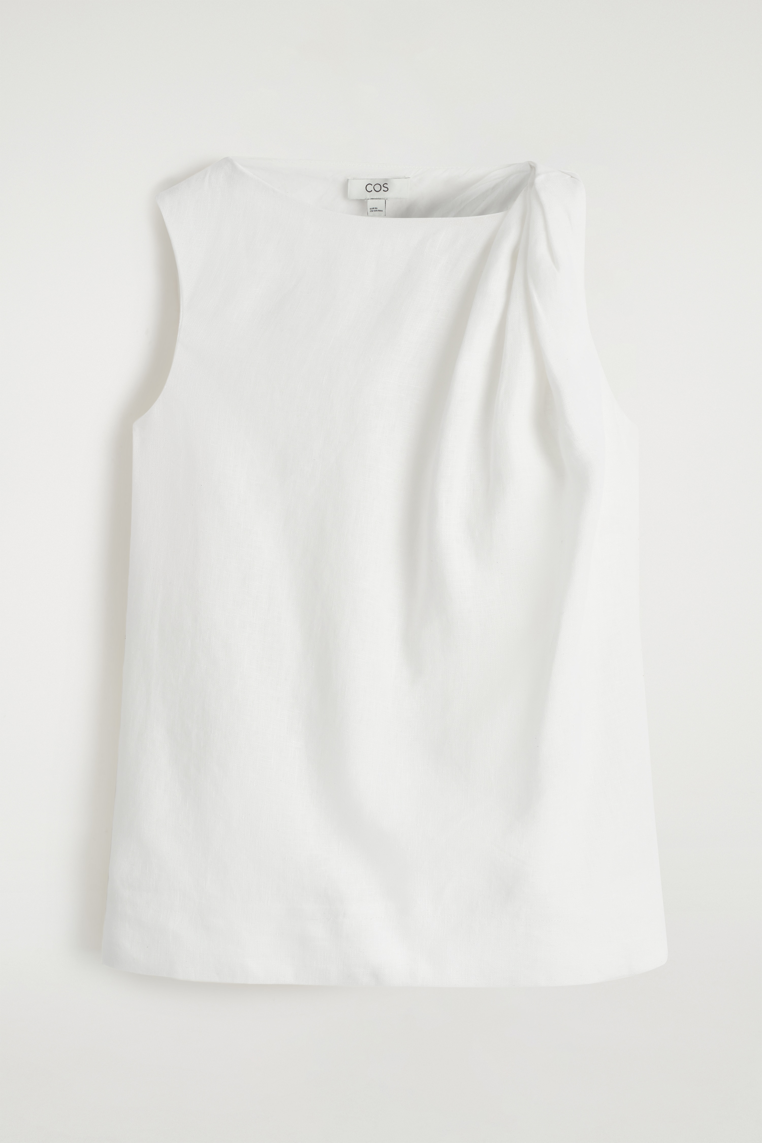 TOP DE LINO CON DETALLE RETORCIDO - BLANCO/AZUL MARINO