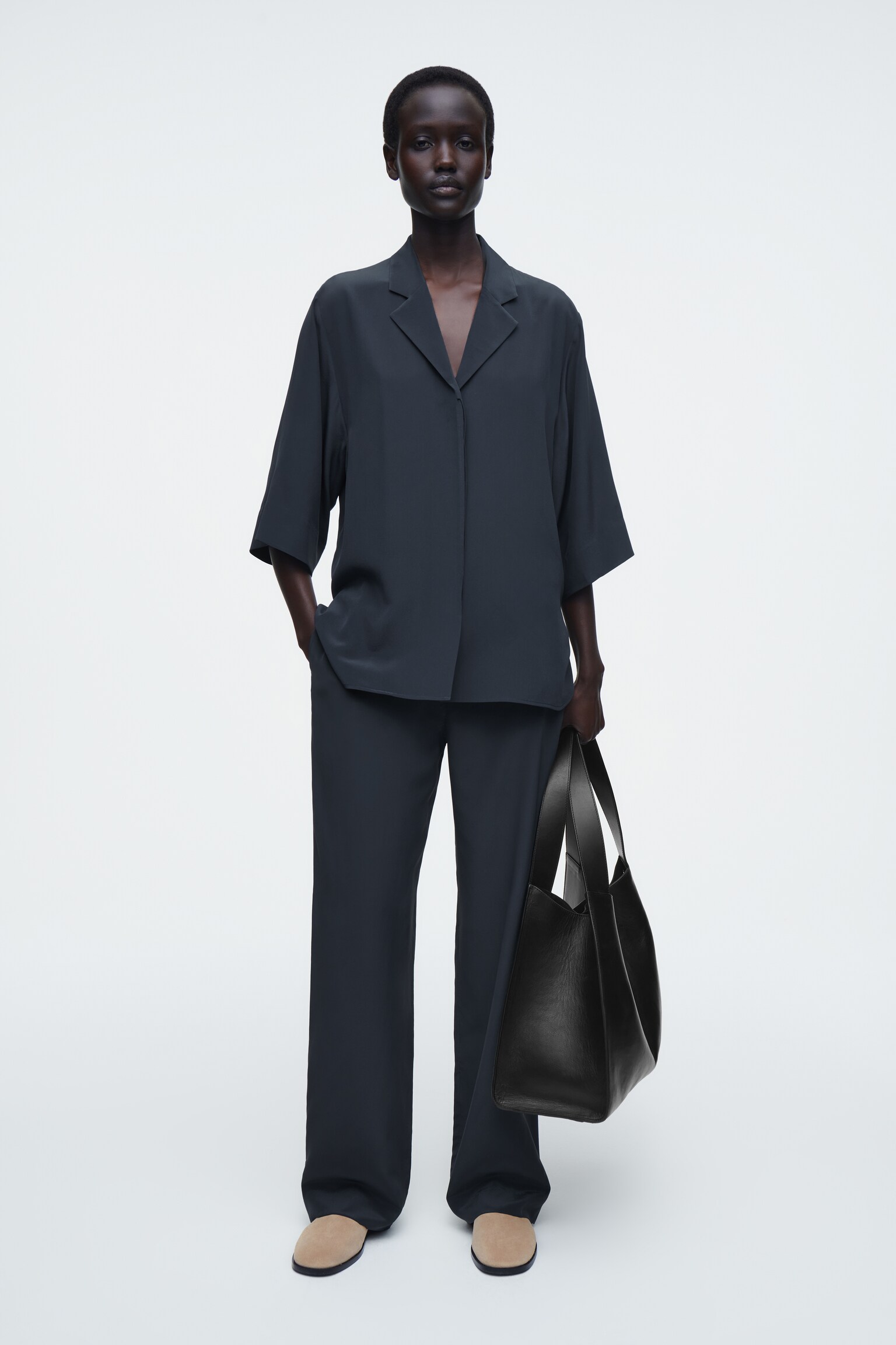 PANTALON DÉCONTRACTÉ EN SOIE - BLEU MARINE/BRUN - 6