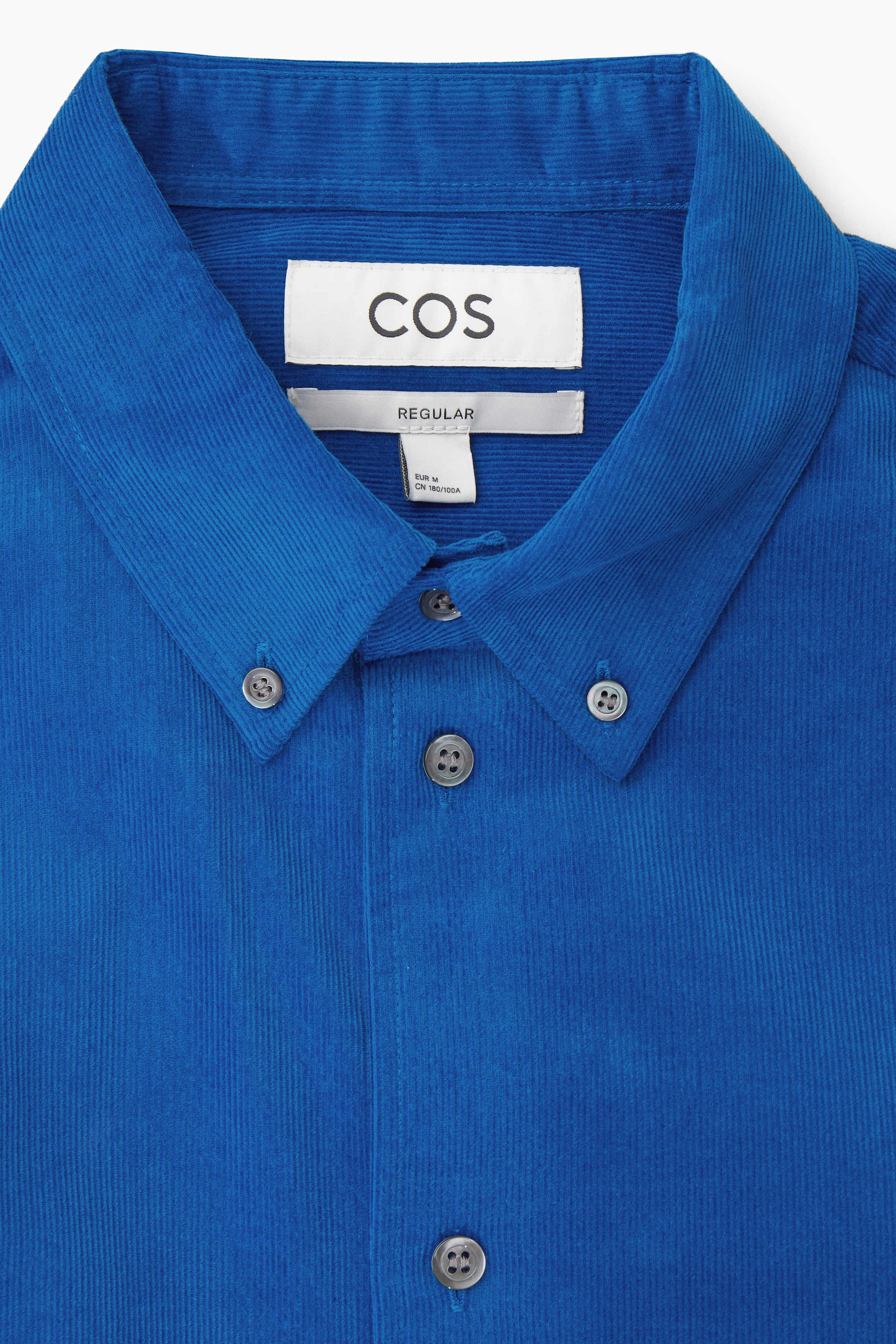 MANCHESTERSKJORTA MED BUTTON DOWN KRAGE