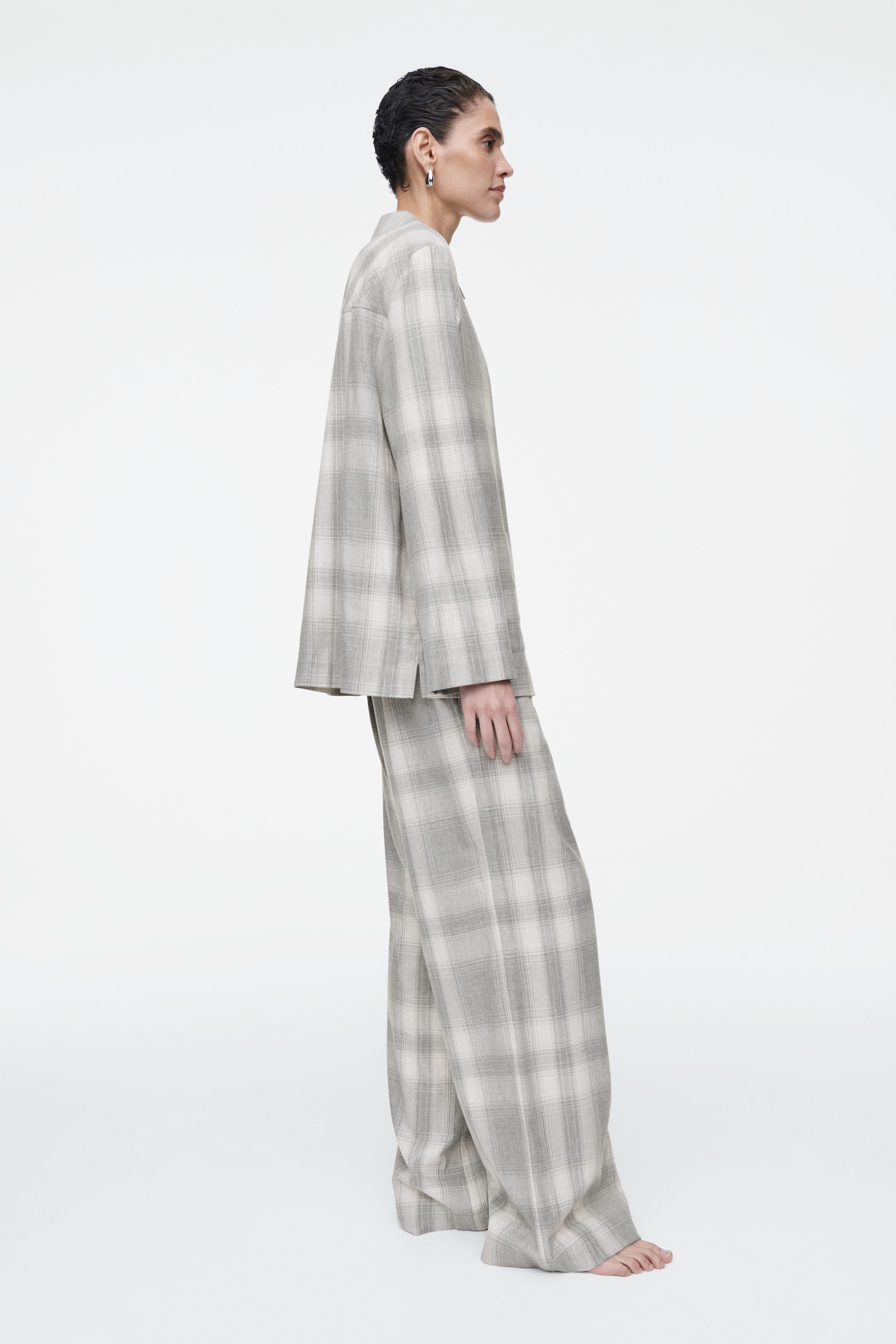 CHECKED FLANNEL PYJAMA SHIRT - GREY / CHECKED | COS