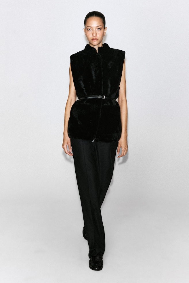 SHEARLING GILET — CARBON