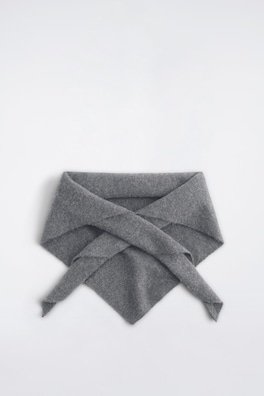 PURE CASHMERE TRIANGLE SCARF — GRAY MÉLANGE 7
