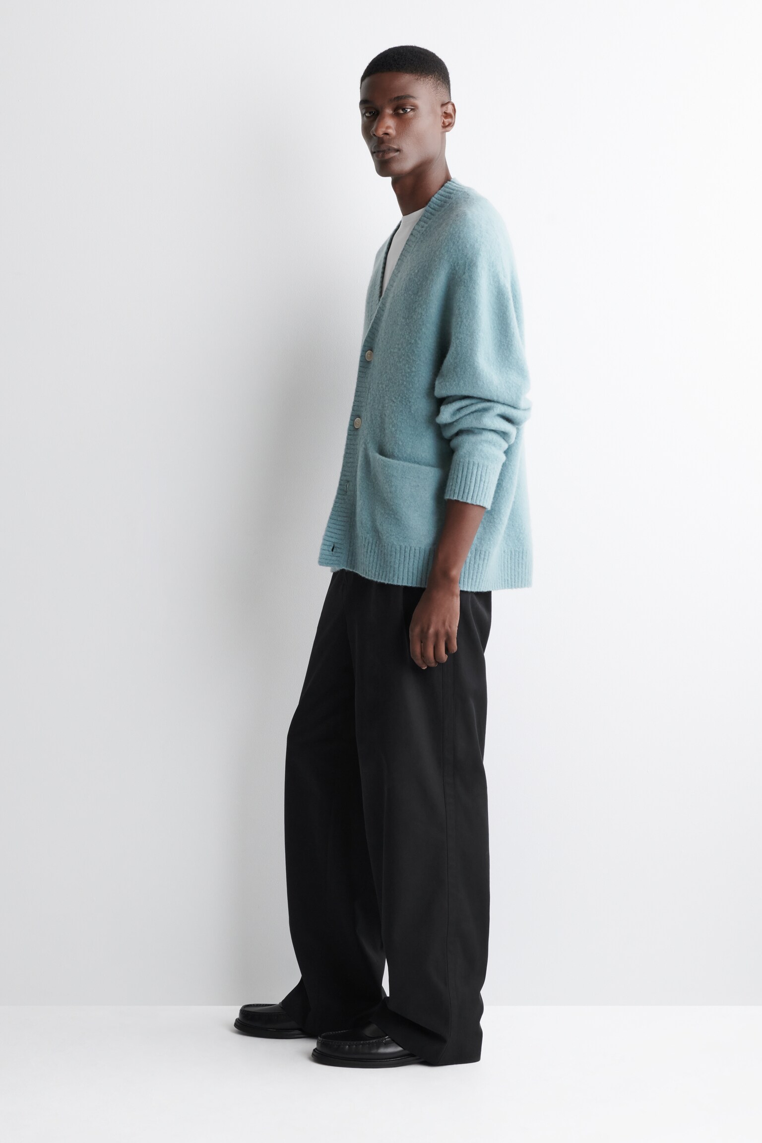 BRUSHED-WOOL V-NECK CARDIGAN - LIGHT BLUE/BEIGE - 4