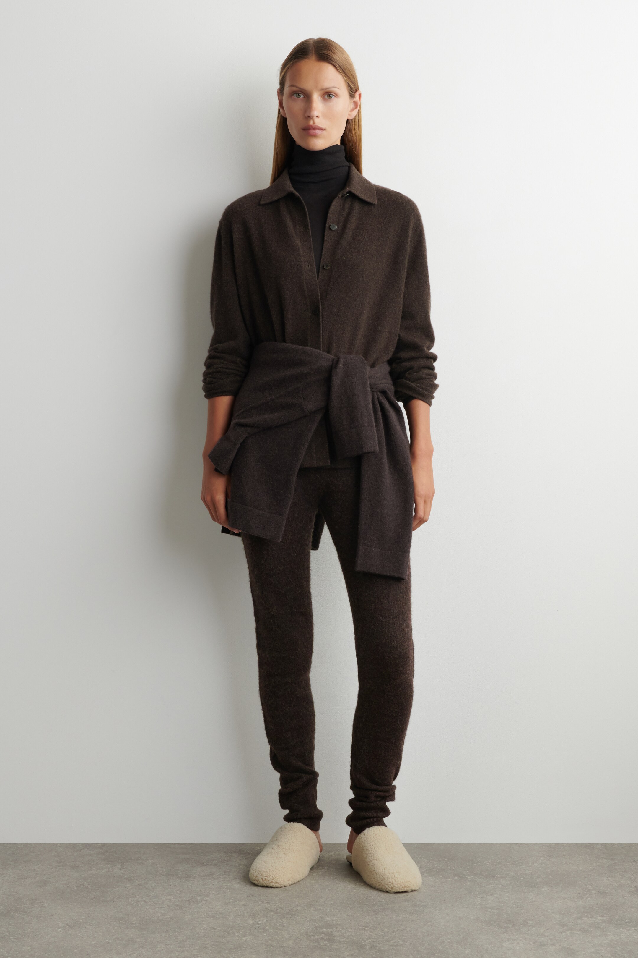 Agrandir l'image: MULES EN PEAU LAINÉE - BLANC - FEMME | H&M FR 1