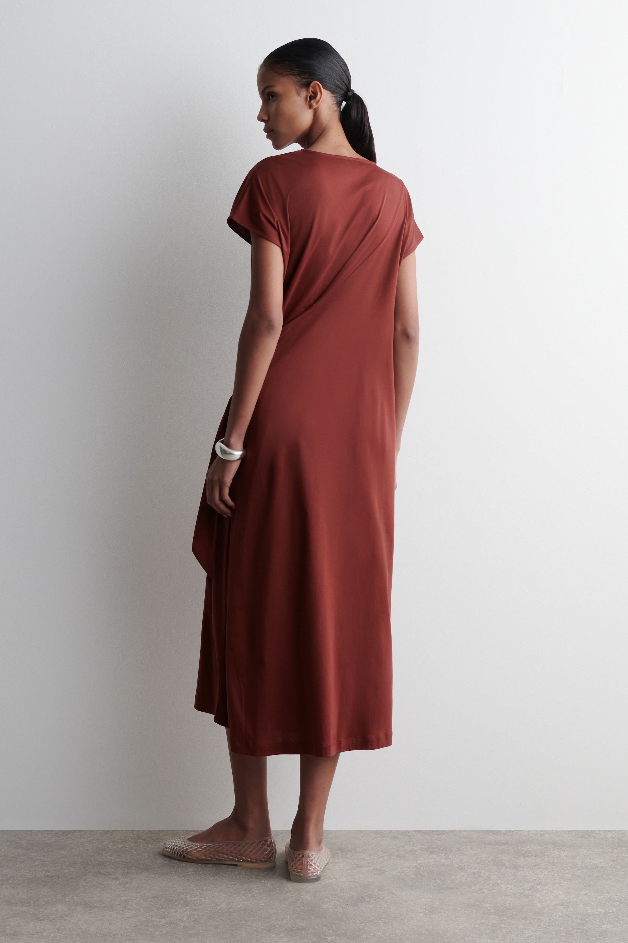 Visualizza immagine più grande: ABITO T-SHIRT A PORTAFOGLIO - ROSSO - DONNA | H&M IT 3