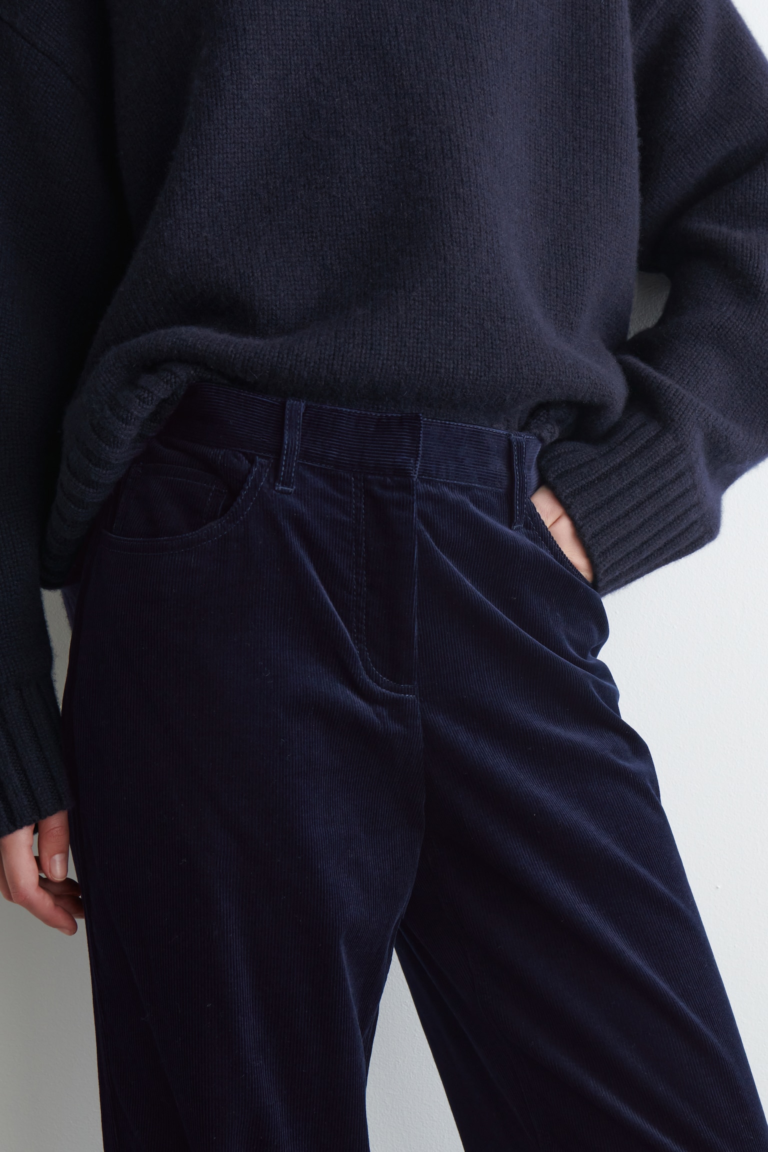 PANTALON DROIT EN VELOURS CÔTELÉ - BLEU MARINE - 6
