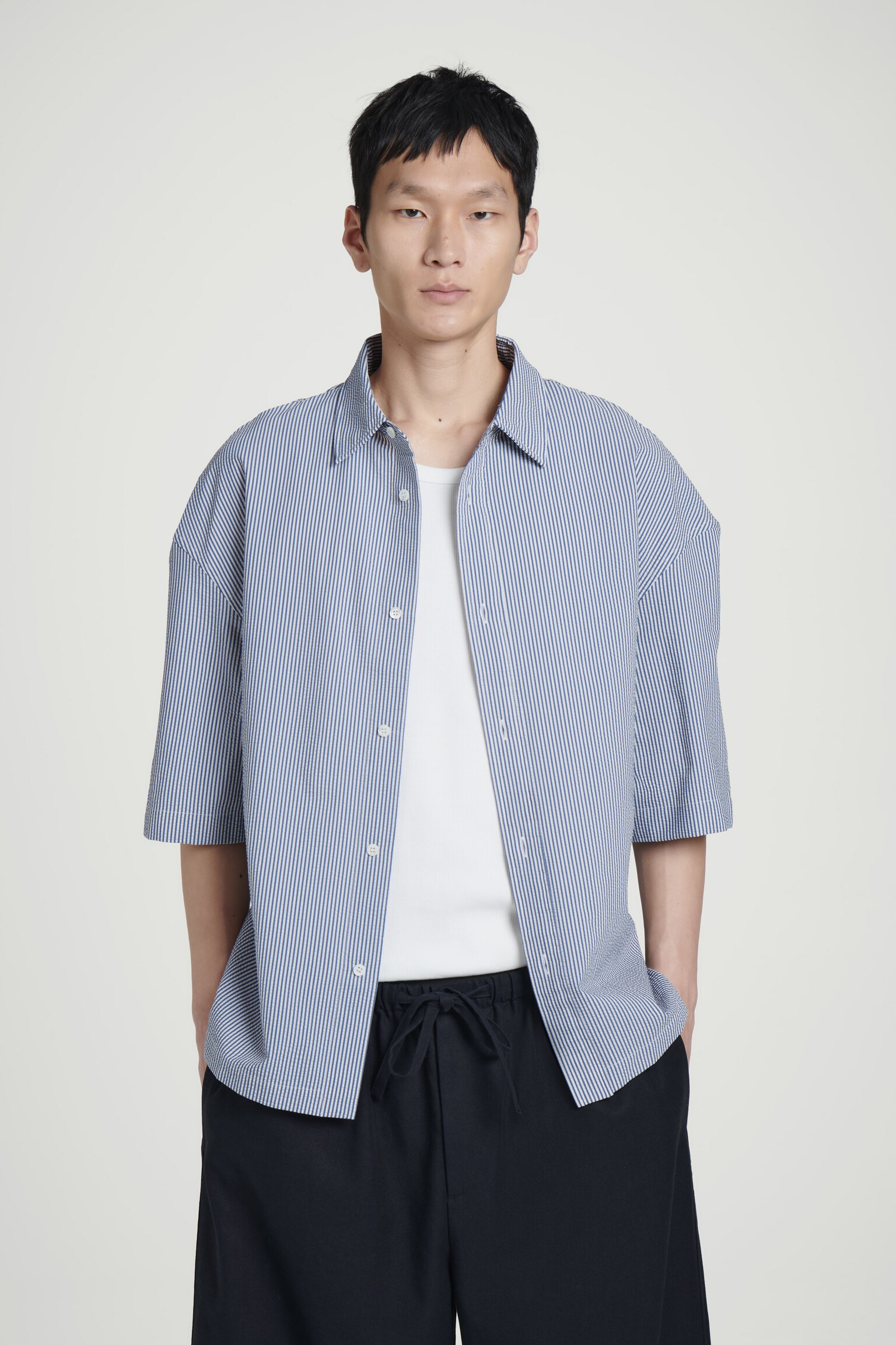 CAMICIA BOXY A MANICHE CORTE IN COTONE - BLU / BIANCO / RIGHE