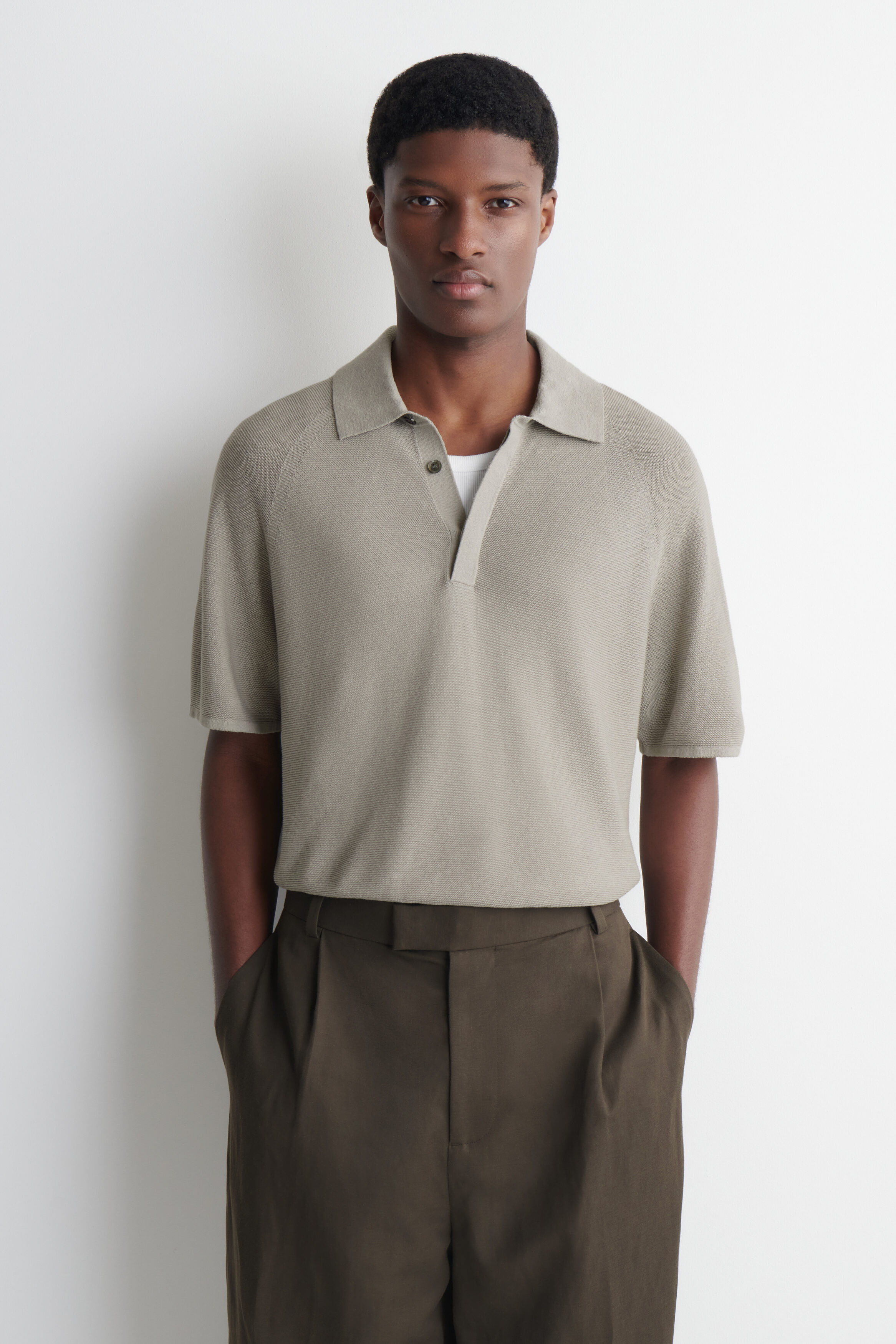 KNITTED LINEN-SILK POLO SHIRT - LIGHT GREY | COS CA